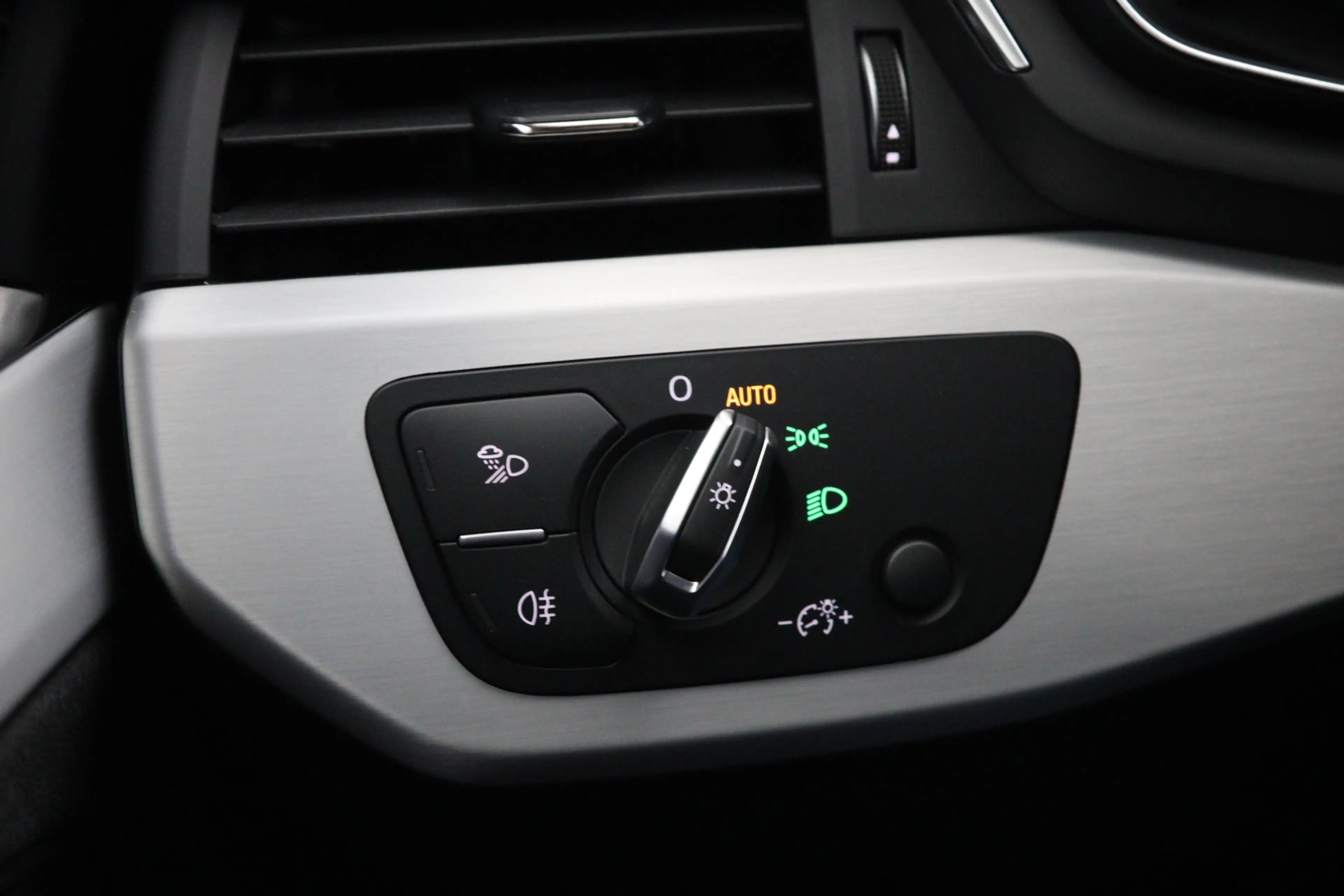 Audi A4 Avant 40 TFSI Quattro S-Line Edition Competition, — photo 43
