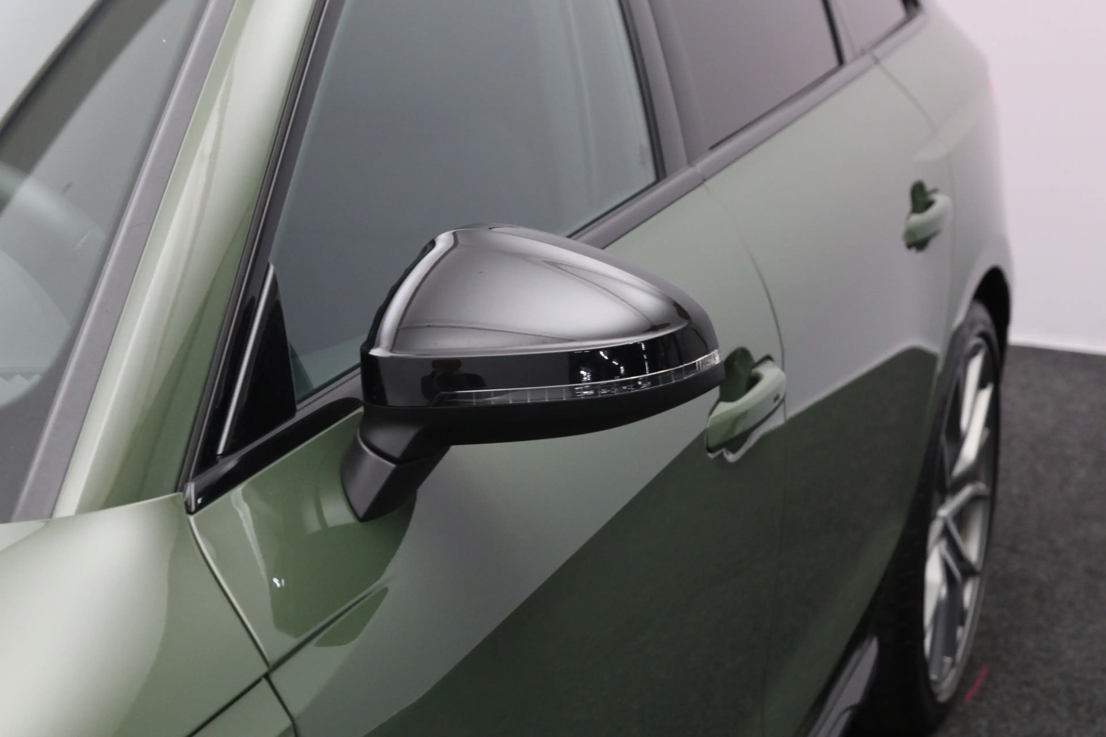 Audi A4 Avant 40 TFSI Quattro S-Line Edition Competition, — photo 22