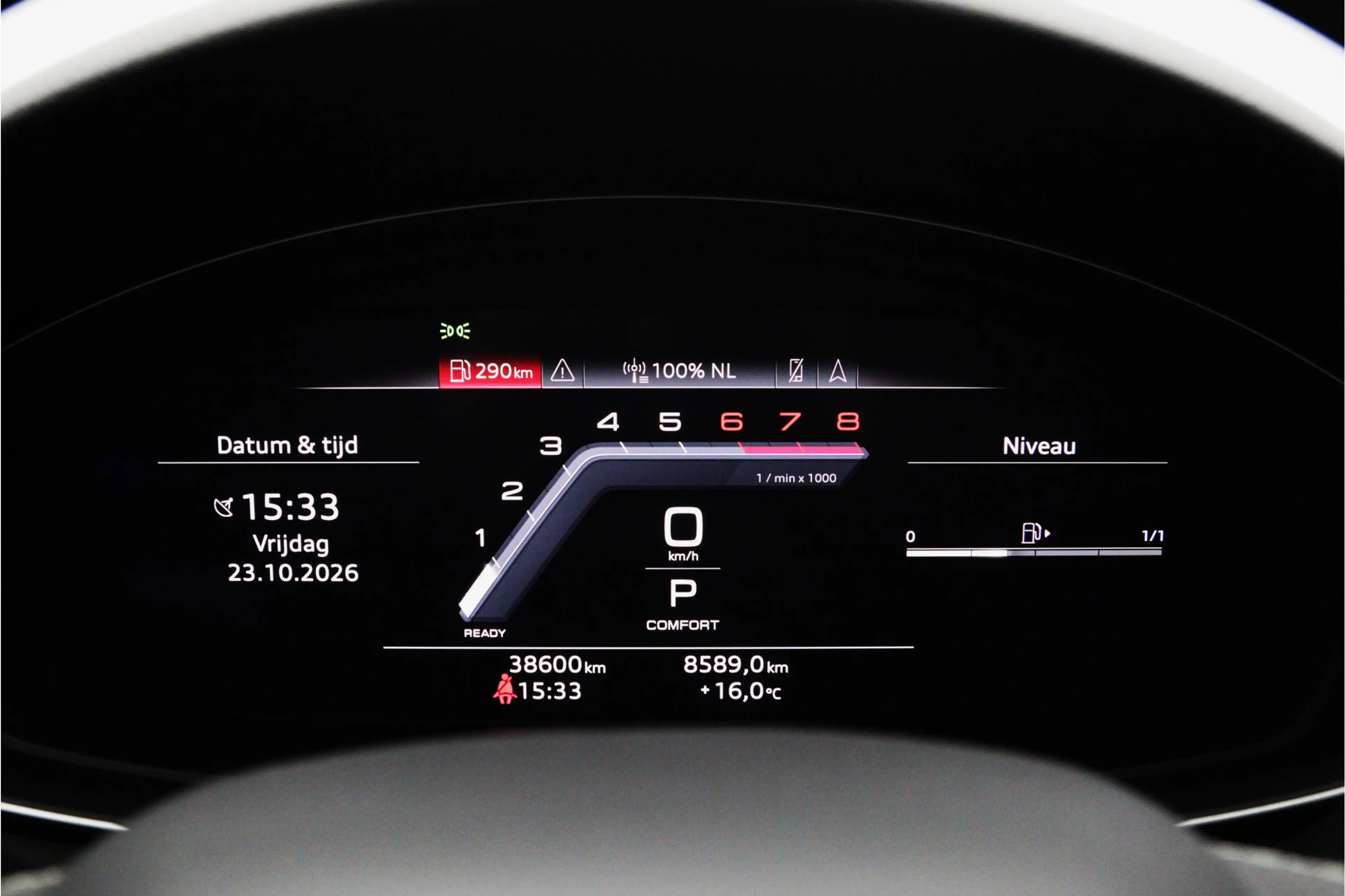 Audi A4 Avant 40 TFSI Quattro S-Line Edition Competition, — photo 21
