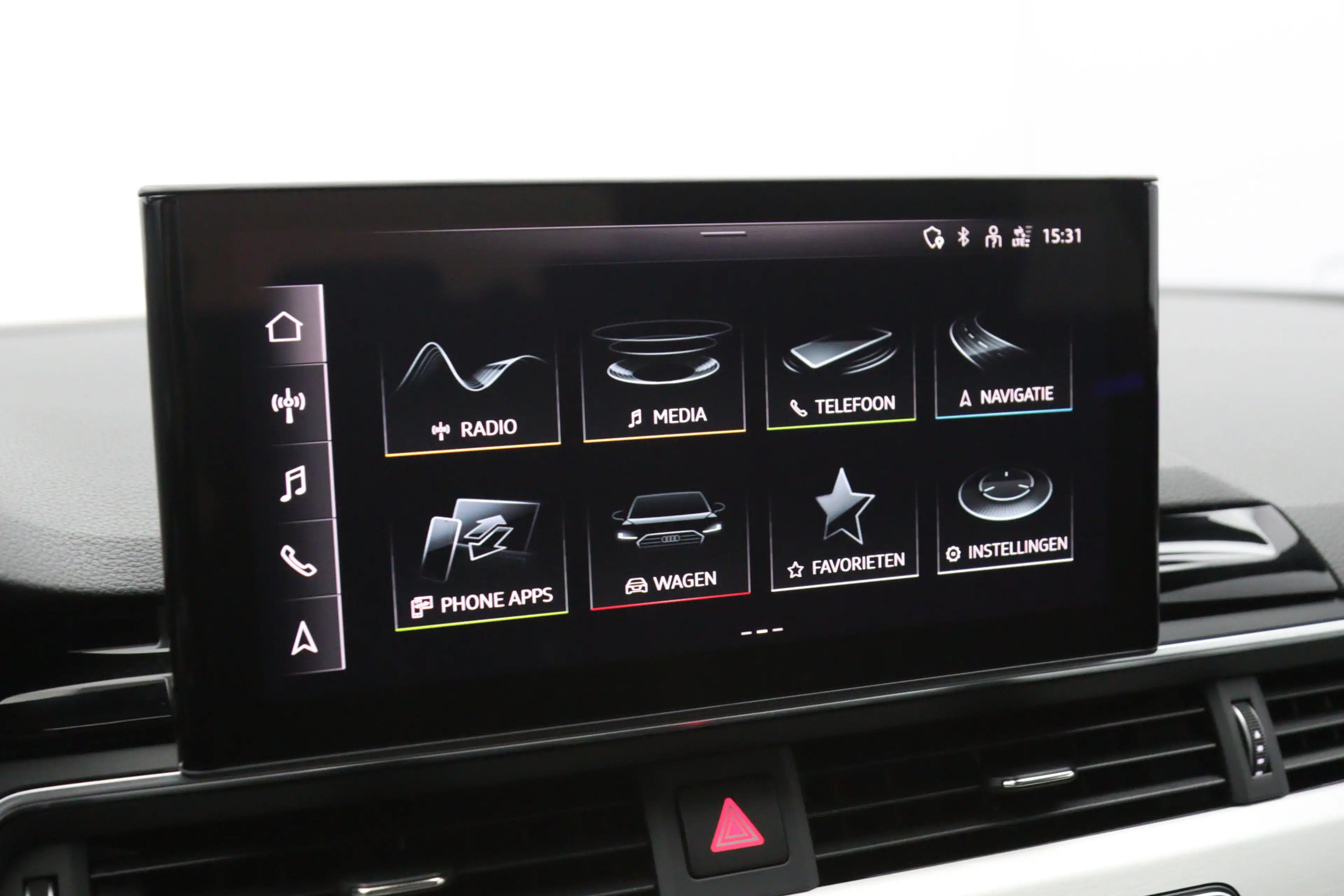 Audi A4 Avant 40 TFSI Quattro S-Line Edition Competition, — photo 39