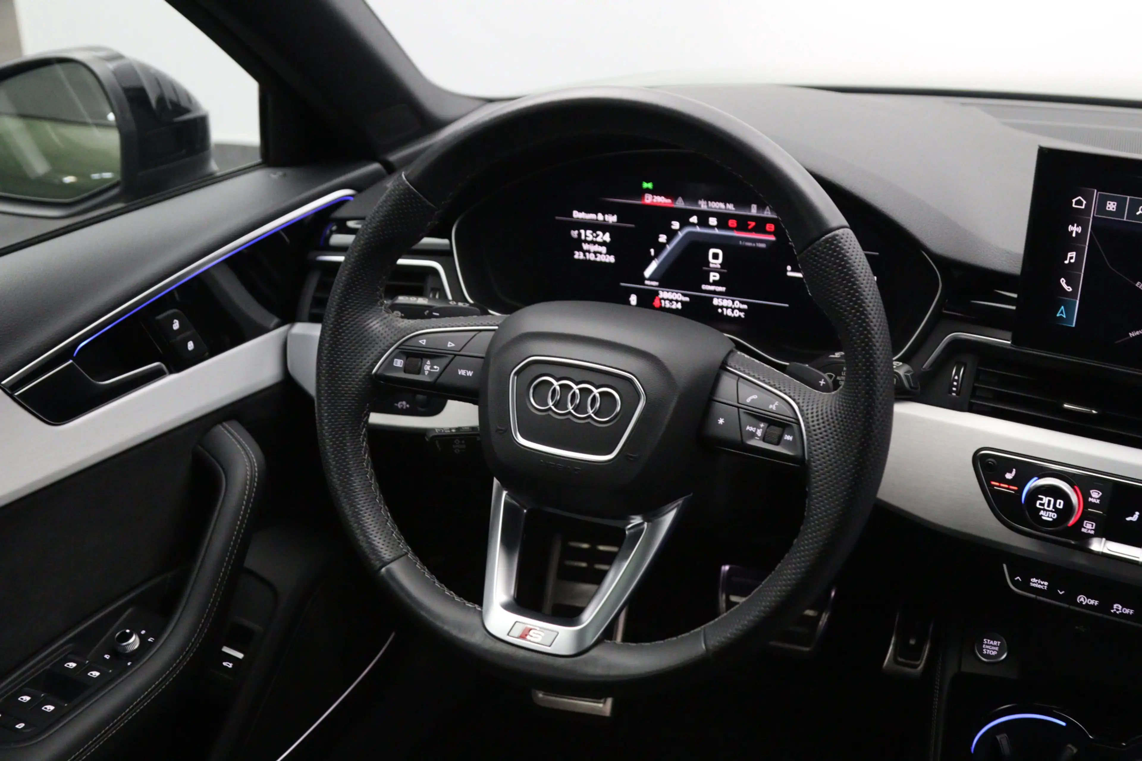 Audi A4 Avant 40 TFSI Quattro S-Line Edition Competition, — photo 8