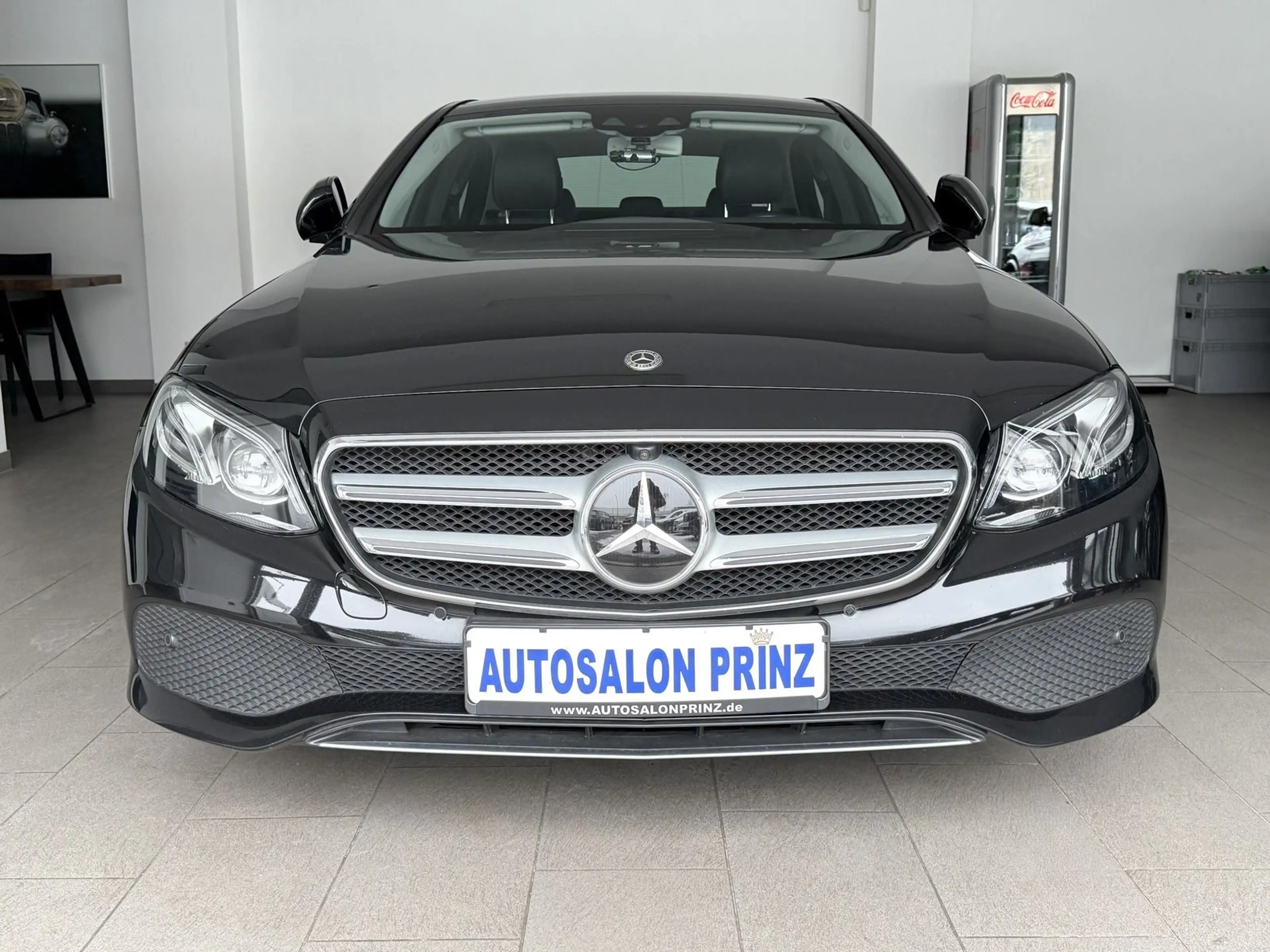 Mercedes-Benz E 350 d AUTOM COMAND KLIMA PANO LEDER PDC KAMERA — photo 7
