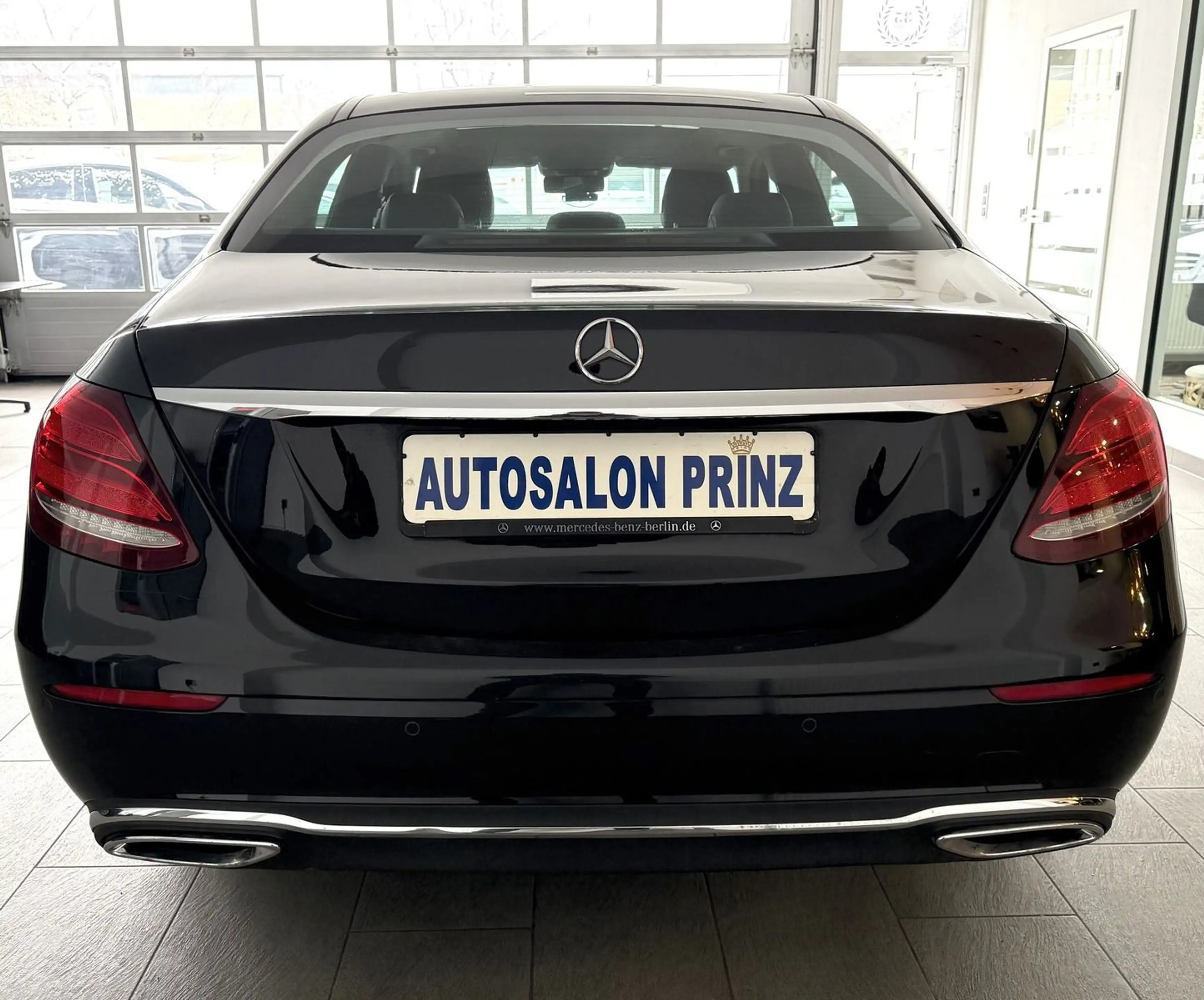 Mercedes-Benz E 350 d AUTOM COMAND KLIMA PANO LEDER PDC KAMERA — photo 10