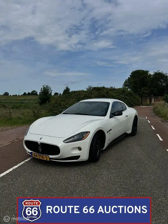 Maserati GranTurismo 2009 из Европы — купить под ключ