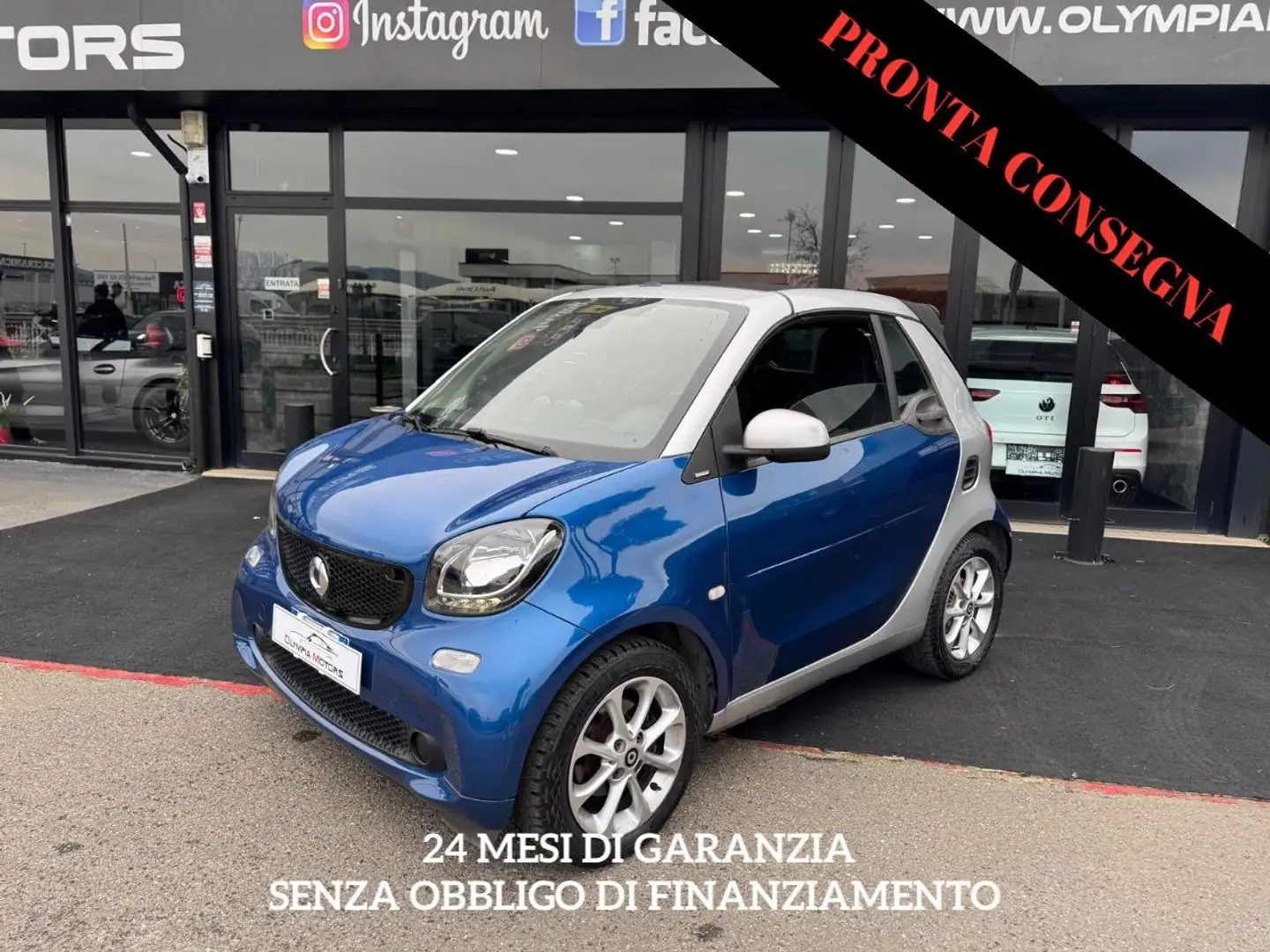 smart forTwo Cabrio 1.0 Passion 71cv twinamic Blau - 1