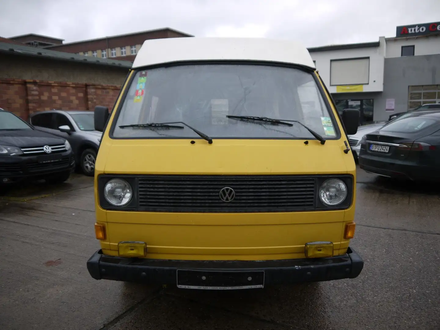 Volkswagen T3 Multivan T3/Wohnmobil/H-Zulassung/Automatik Jaune - 2
