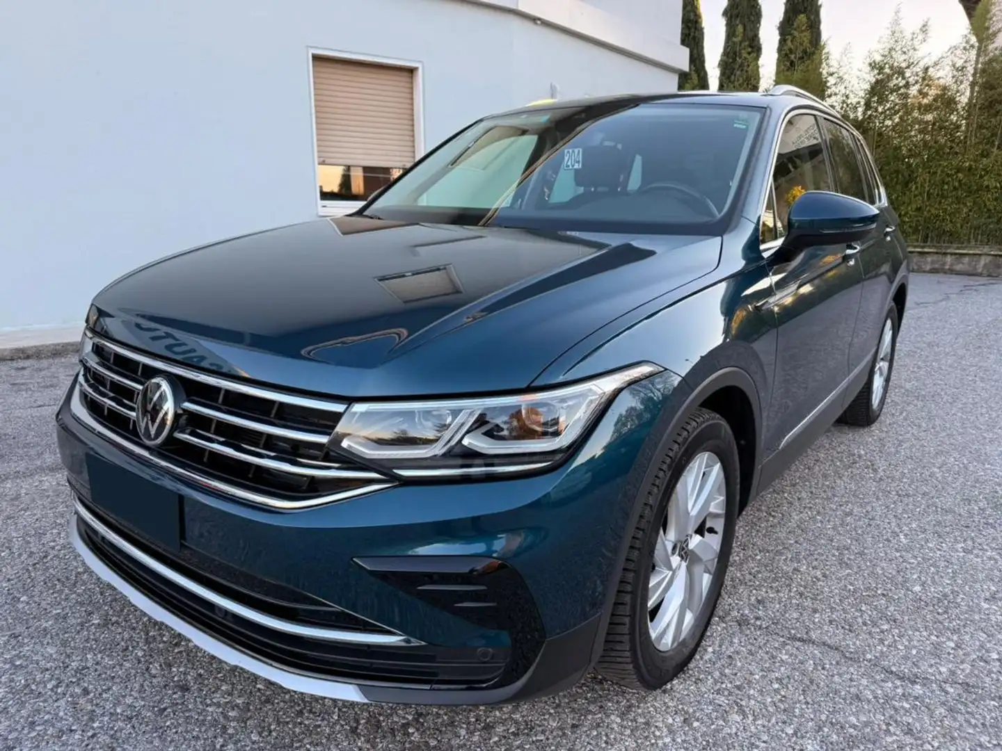 Volkswagen Tiguan 2.0 TDI 150 CV SCR DSG R-Line Azul - 1