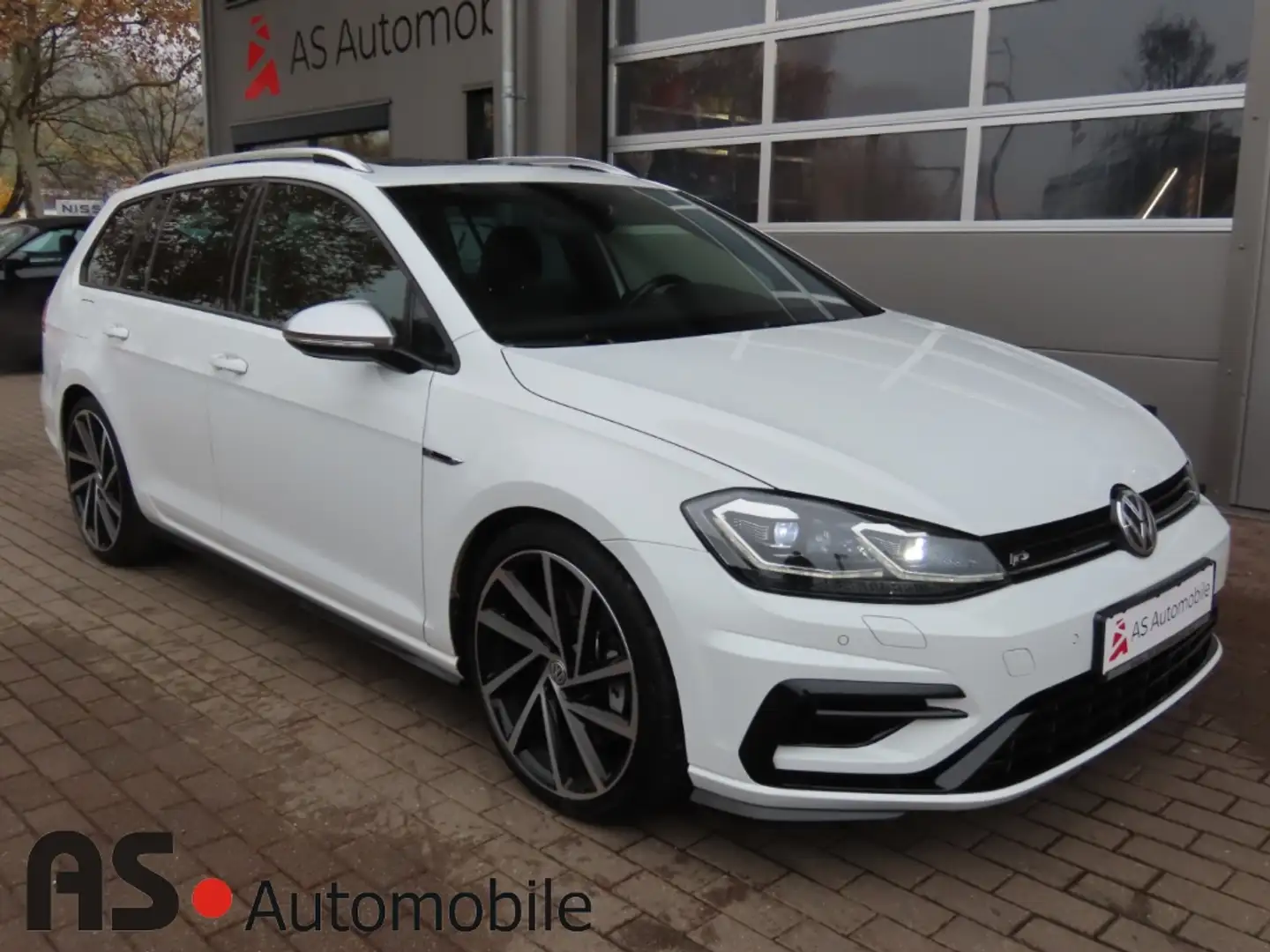 Volkswagen Golf R 4Motion Variant Keyless*Pano*Navi*Kam*SHZ*8-f Weiß - 1