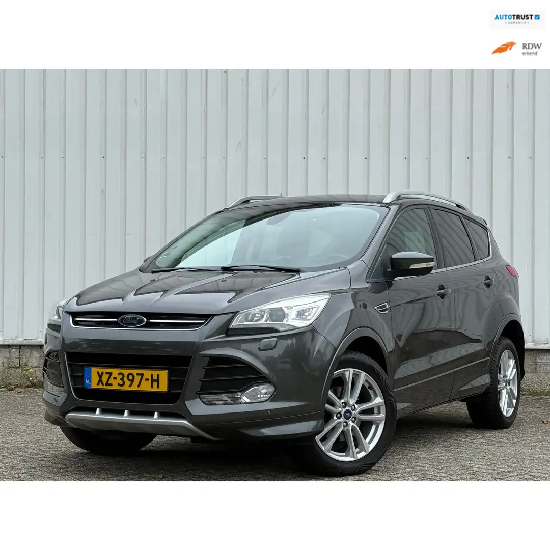 Ford Kuga 1.5 Titanium Plus (150PK)D-RiemVV,AfnmTrekhaak,1eE Gris - 1