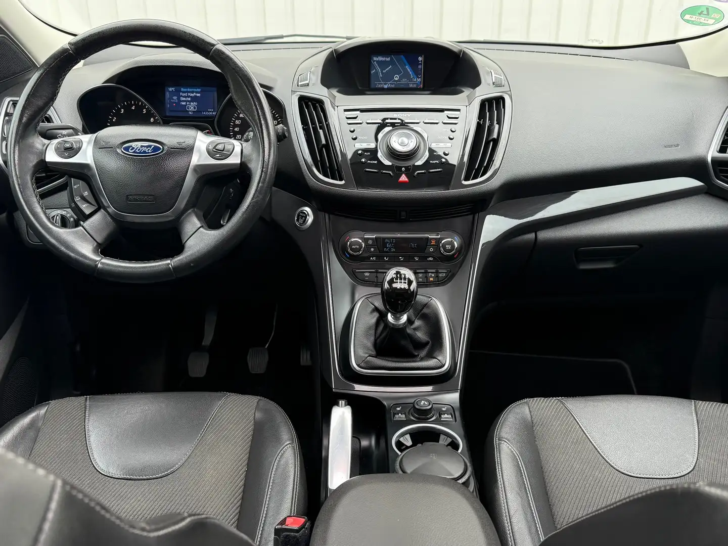 Ford Kuga 1.5 Titanium Plus (150PK)D-RiemVV,AfnmTrekhaak,1eE Gris - 2