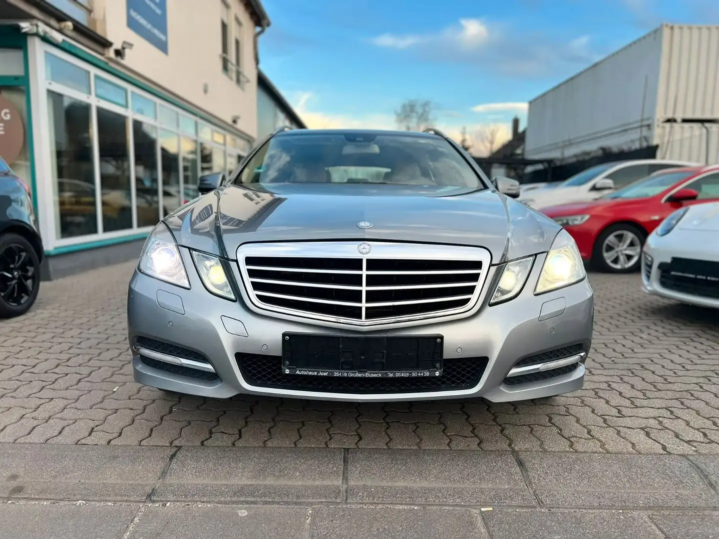 Mercedes-Benz E 350 CDI T 4Matic*NAVI*LEDER*SHZG*BiXENON* Silber - 2