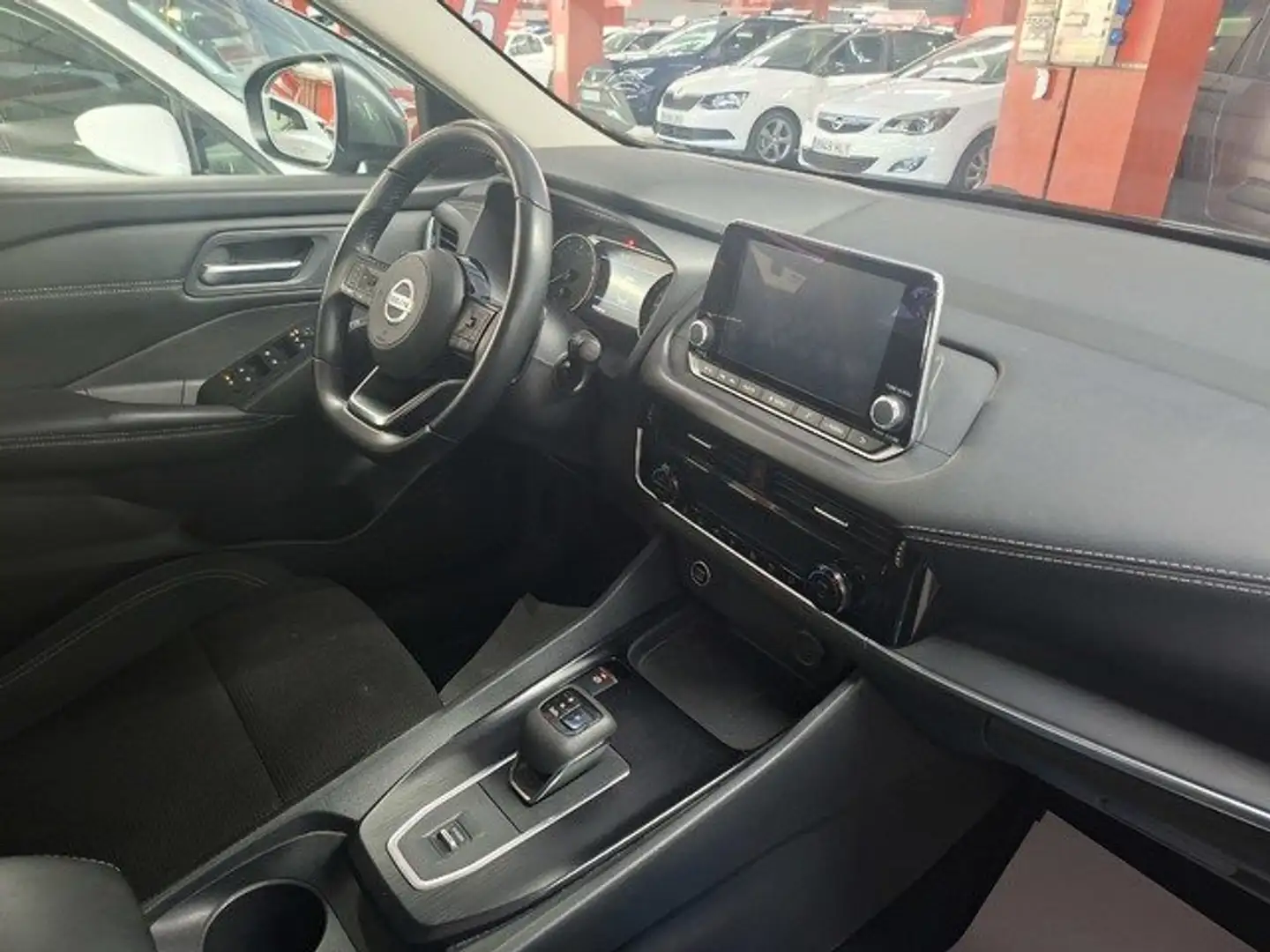 Nissan Qashqai 1.3 DIG-T mHEV 12V Acenta 4x2 Aut. 116kW Gris - 2