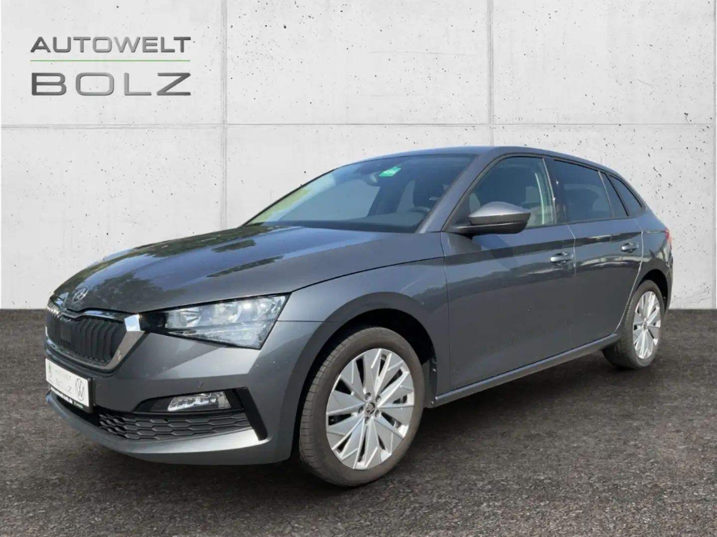 Skoda Scala Style 1.0 TSI Navi DigiCock LED Kamera PDC v+h App Grau - 1