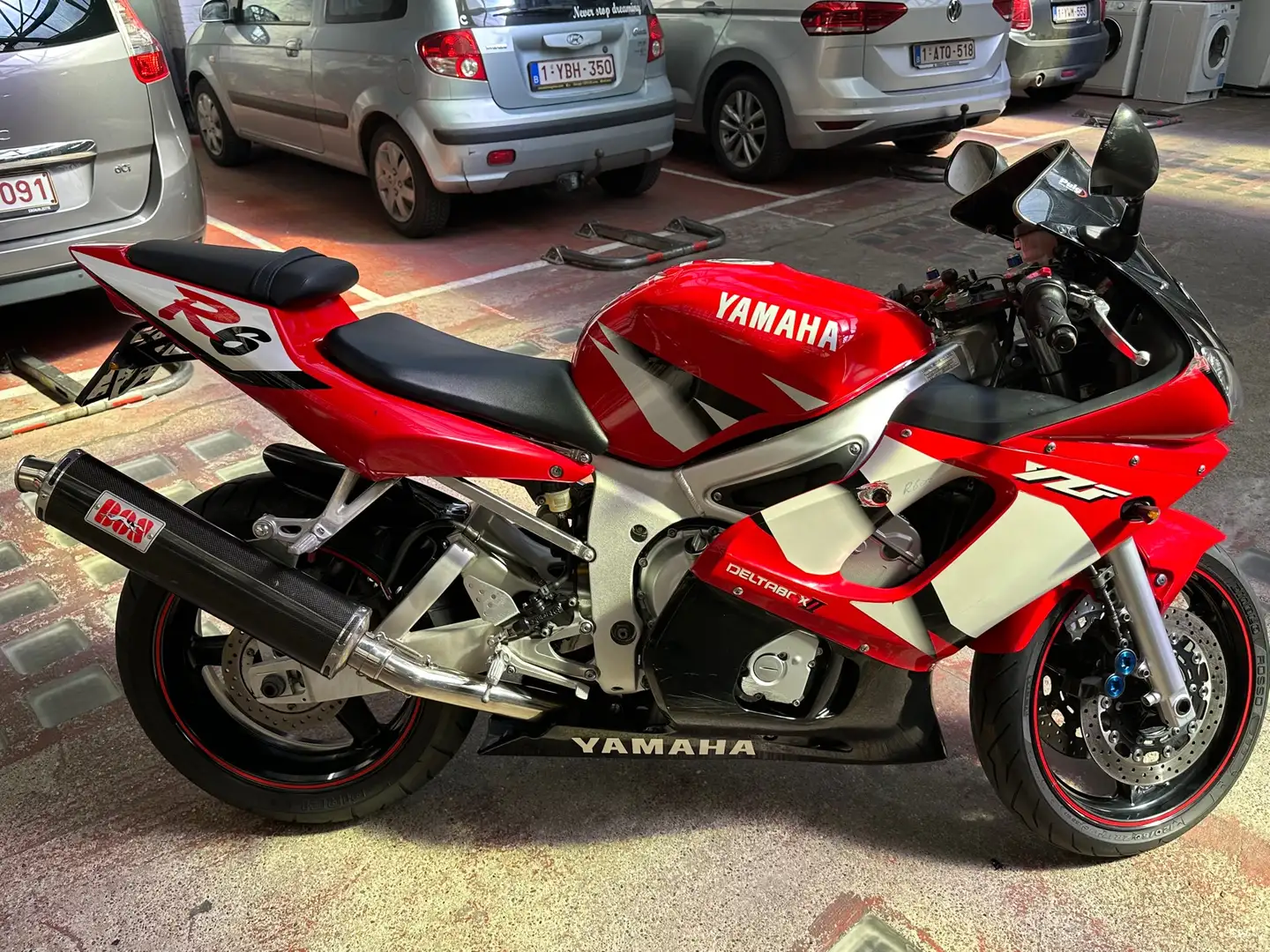 Yamaha YZF-R6 Červená - 2