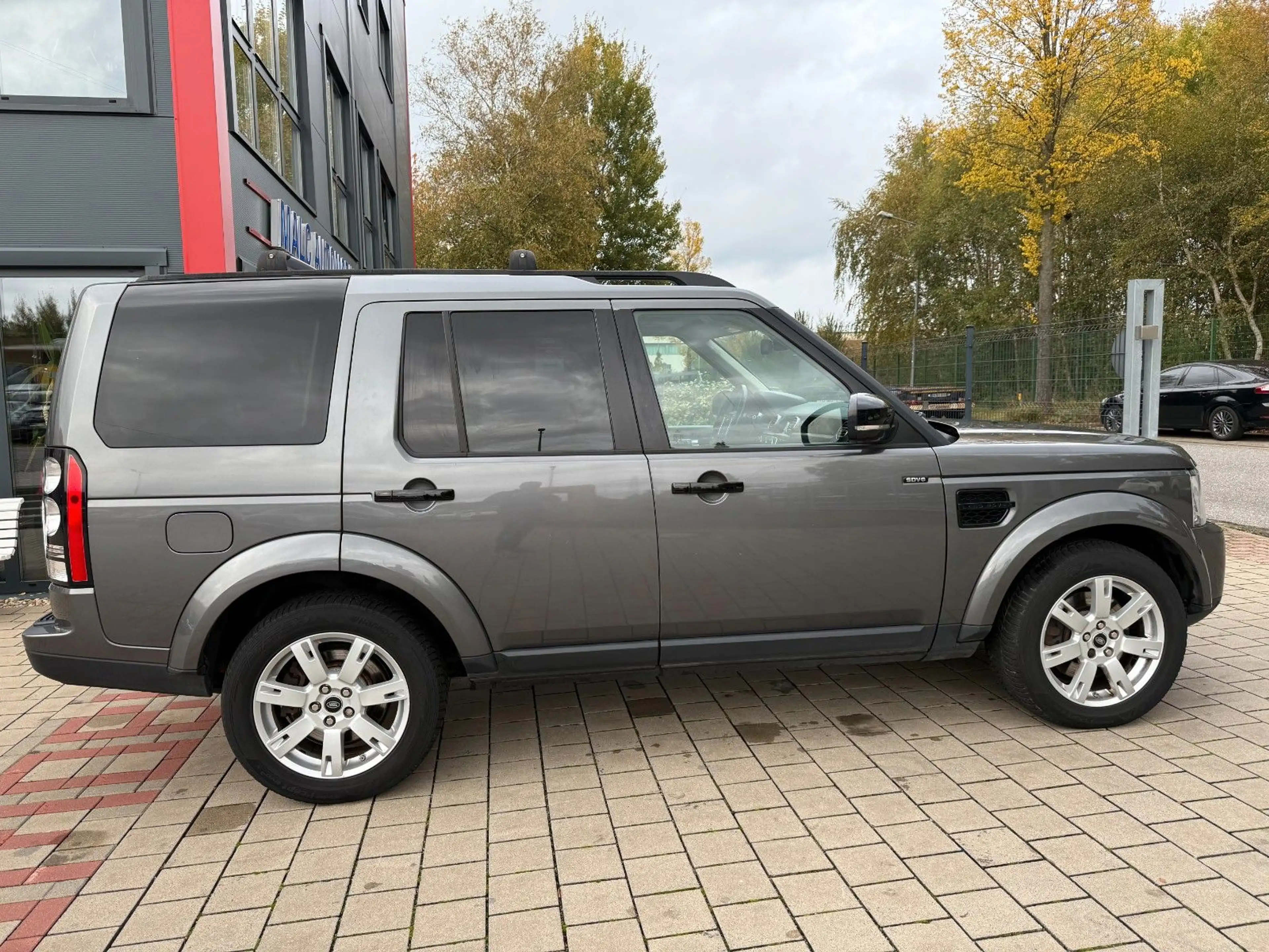 Land Rover Discovery 4 SDV6 HSE(Pano-Dach/7 Sitzer/Leder — photo 4