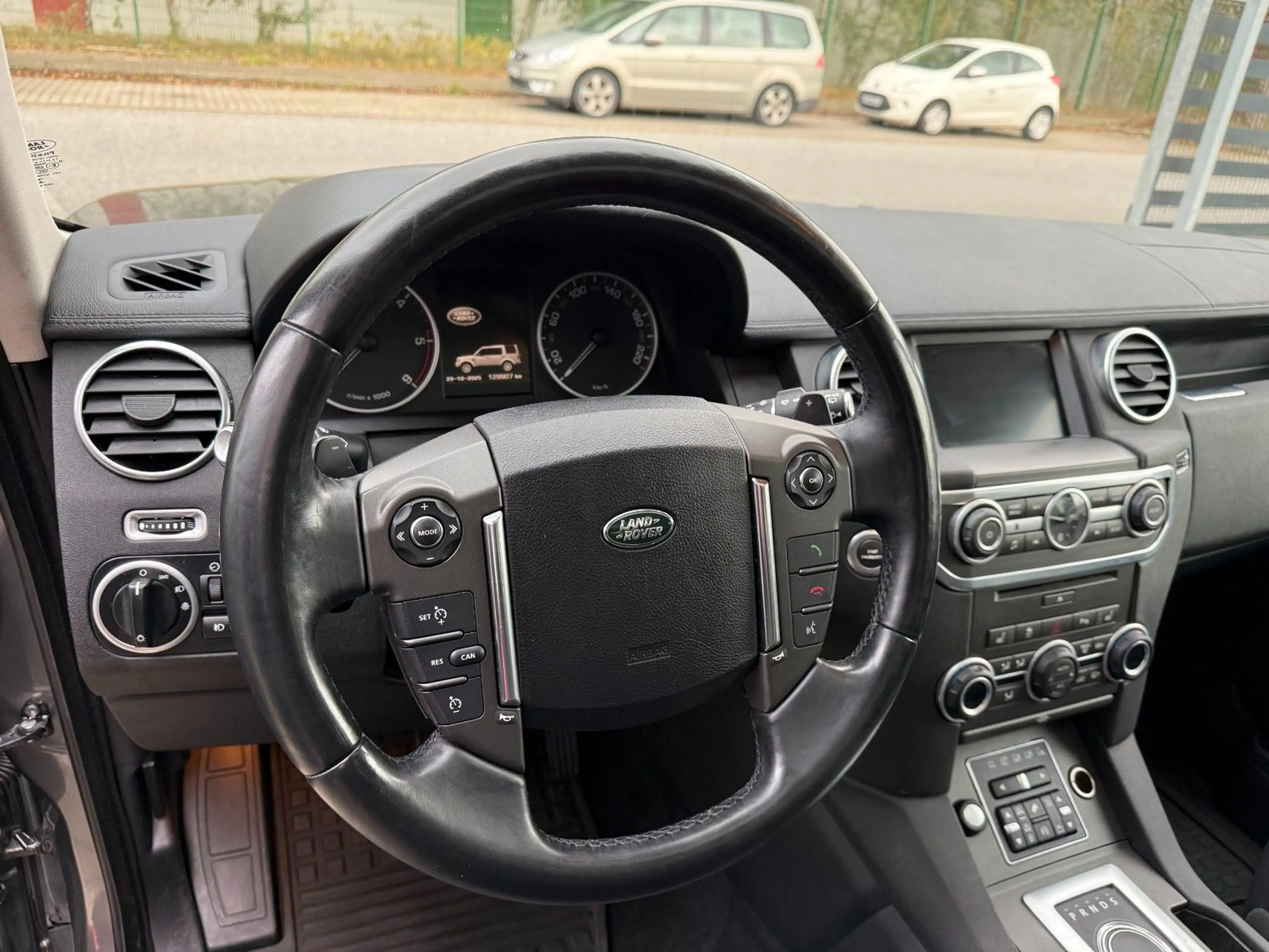 Land Rover Discovery 4 SDV6 HSE(Pano-Dach/7 Sitzer/Leder — photo 6