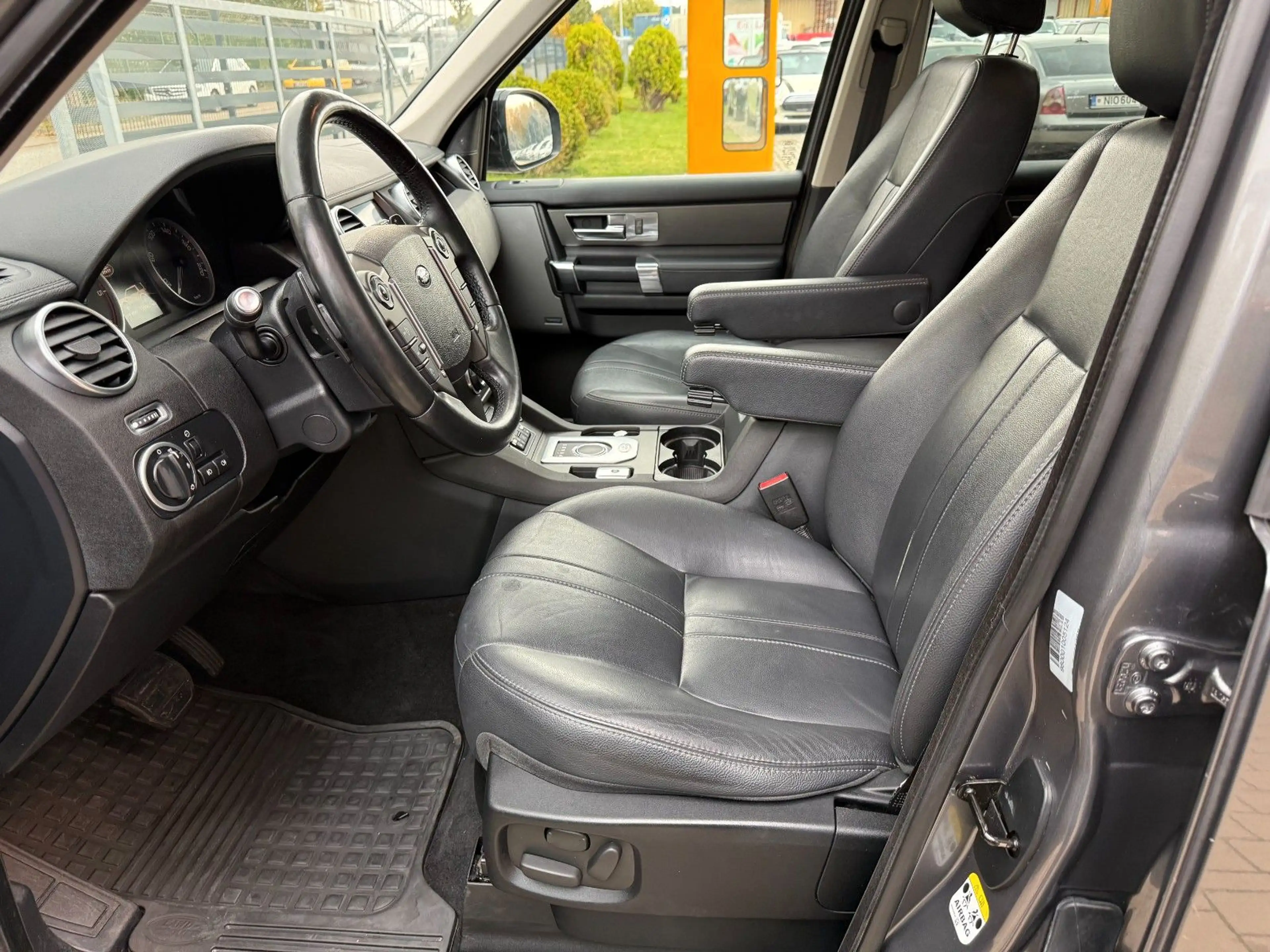 Land Rover Discovery 4 SDV6 HSE(Pano-Dach/7 Sitzer/Leder — photo 5