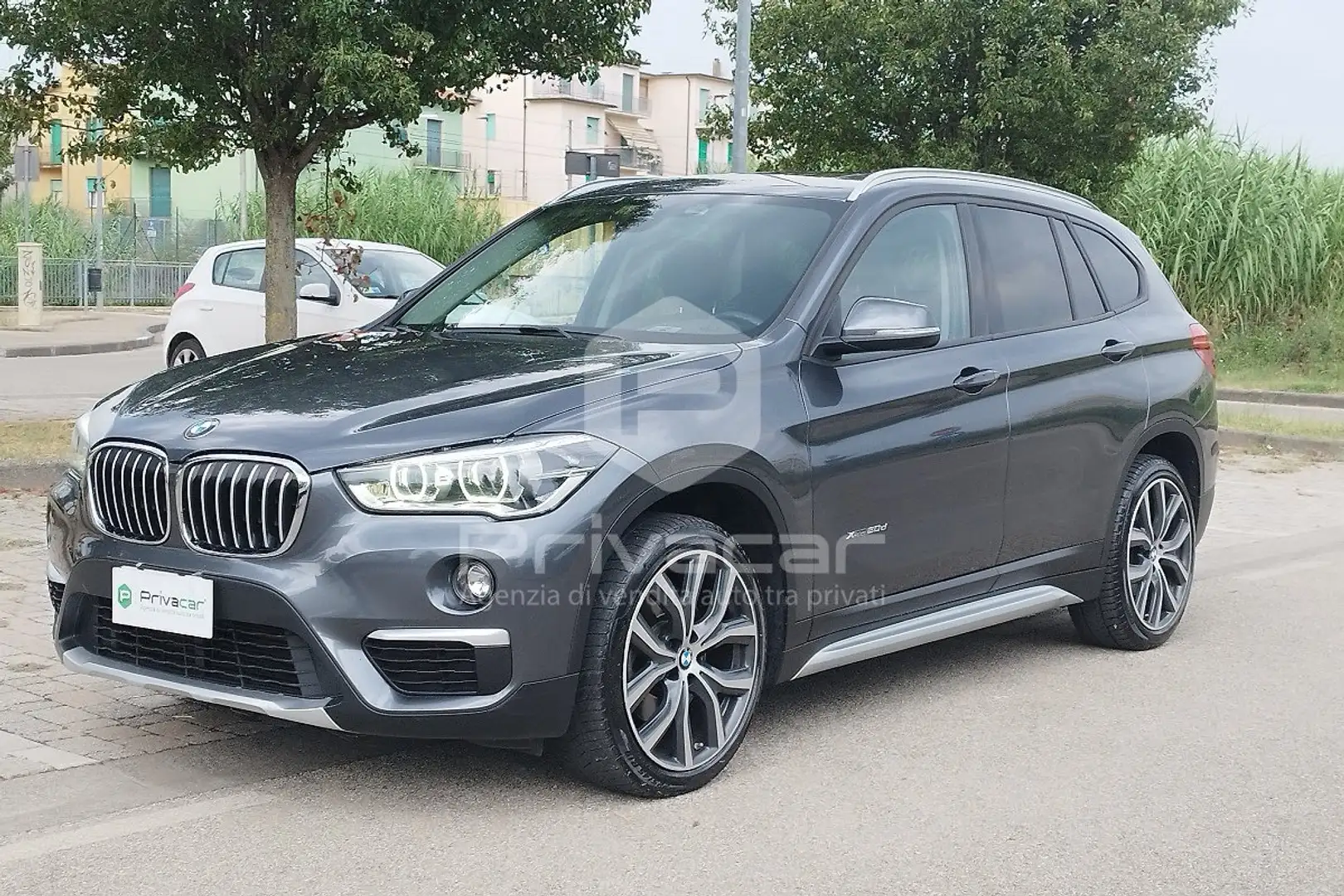 BMW X1 X1 xDrive20d xLine Argent - 1