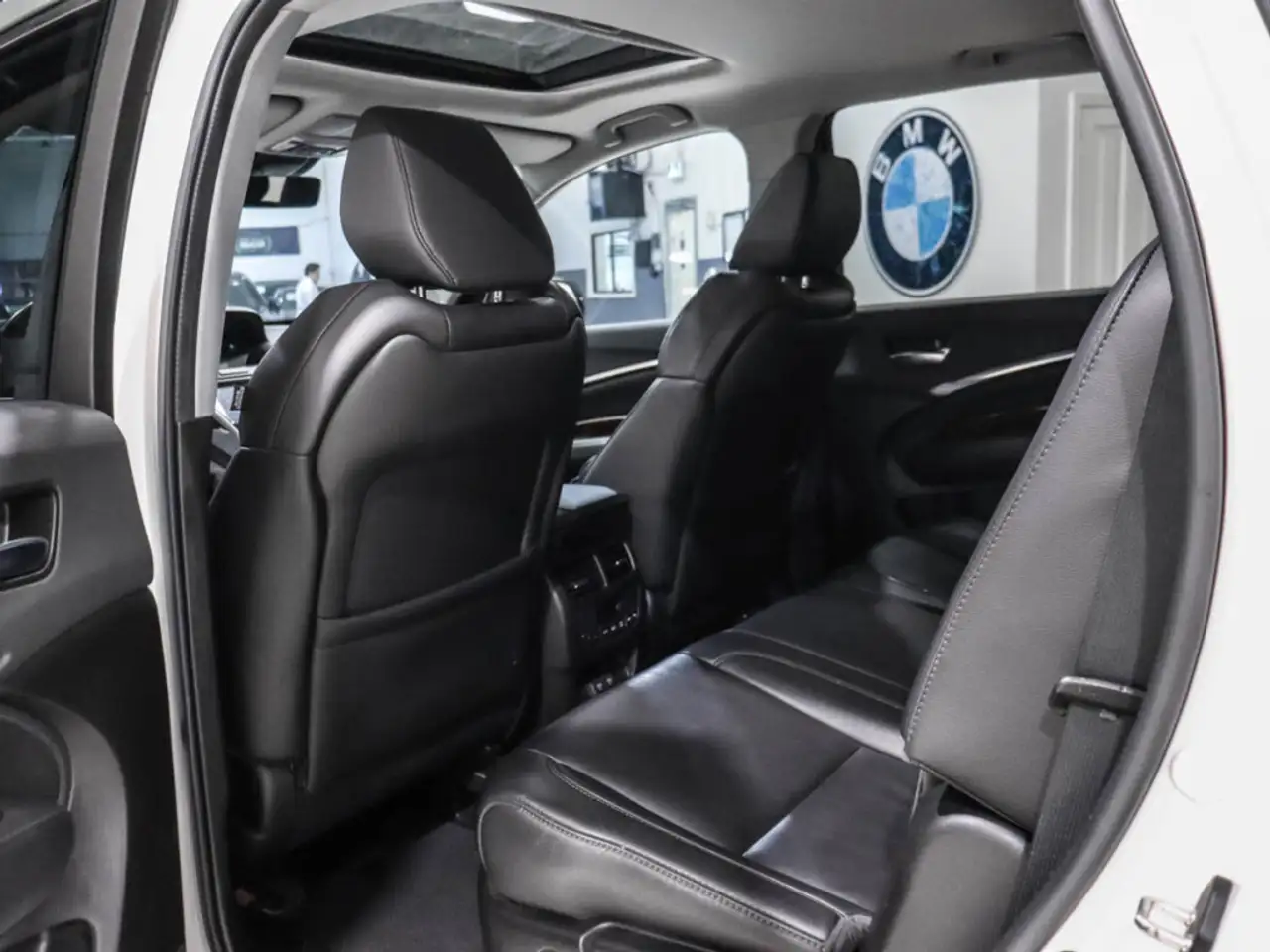 Acura MDX снимка Acura MDX