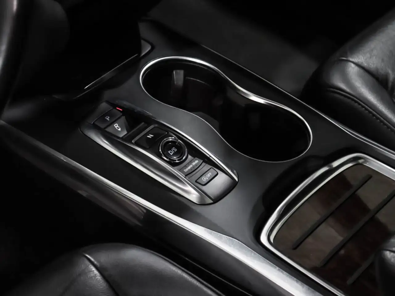 Acura MDX снимка Acura MDX
