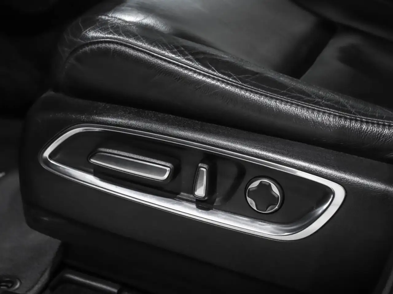 Acura MDX снимка Acura MDX