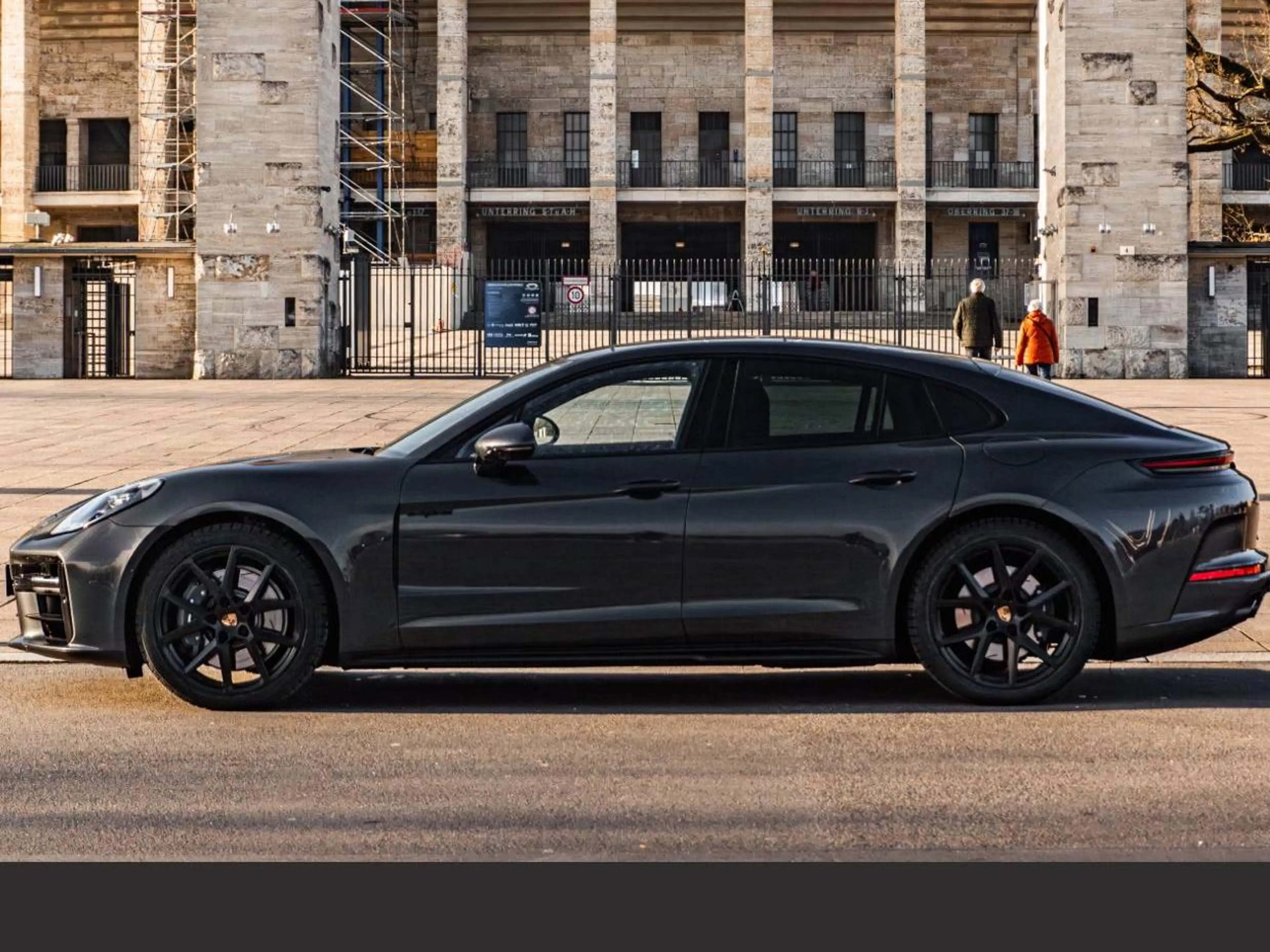 Porsche Panamera 4 E-Hybrid Sportabgas Panorama Sitzbelüftung — photo 9