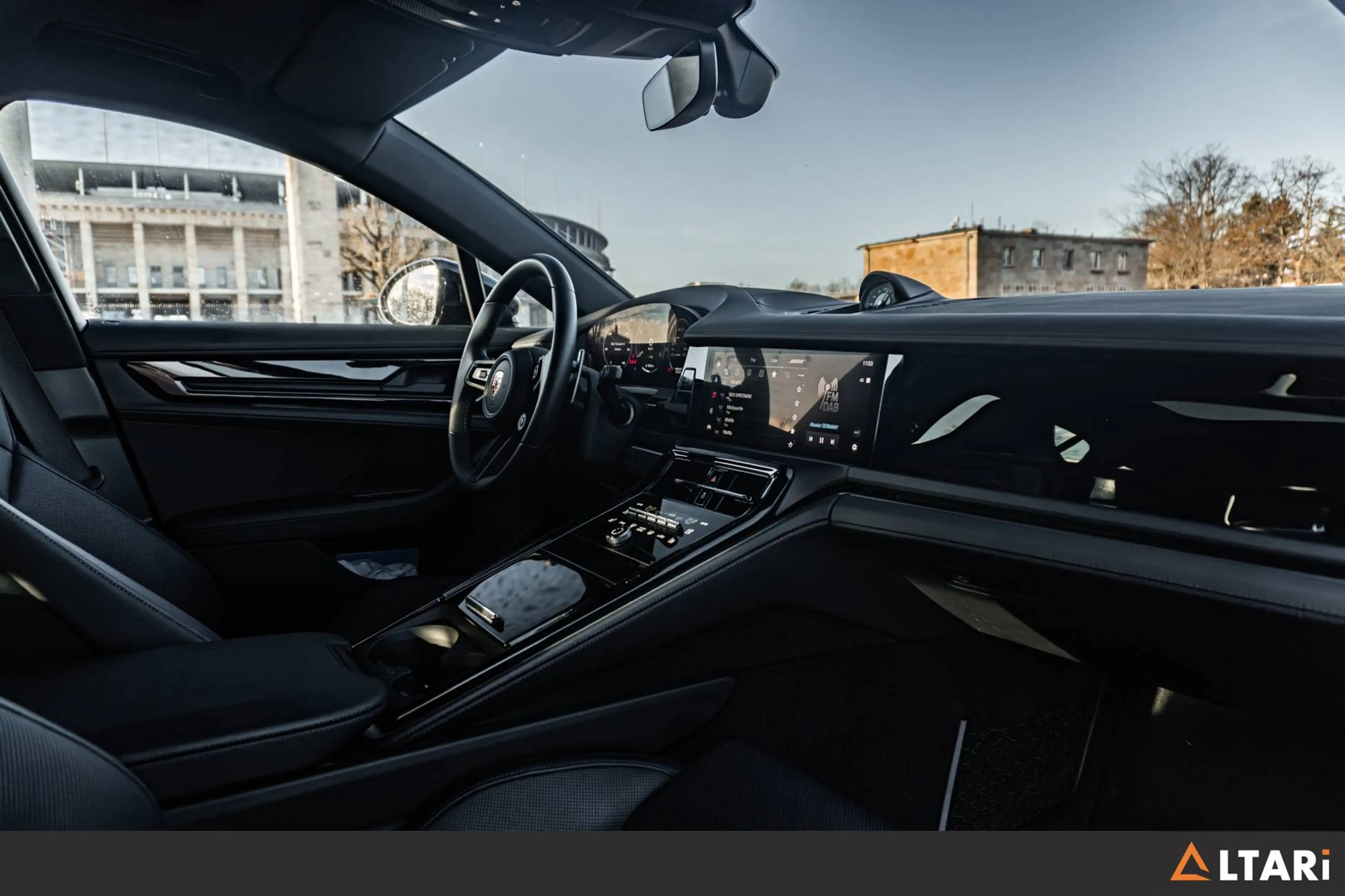 Porsche Panamera 4 E-Hybrid Sportabgas Panorama Sitzbelüftung — photo 15