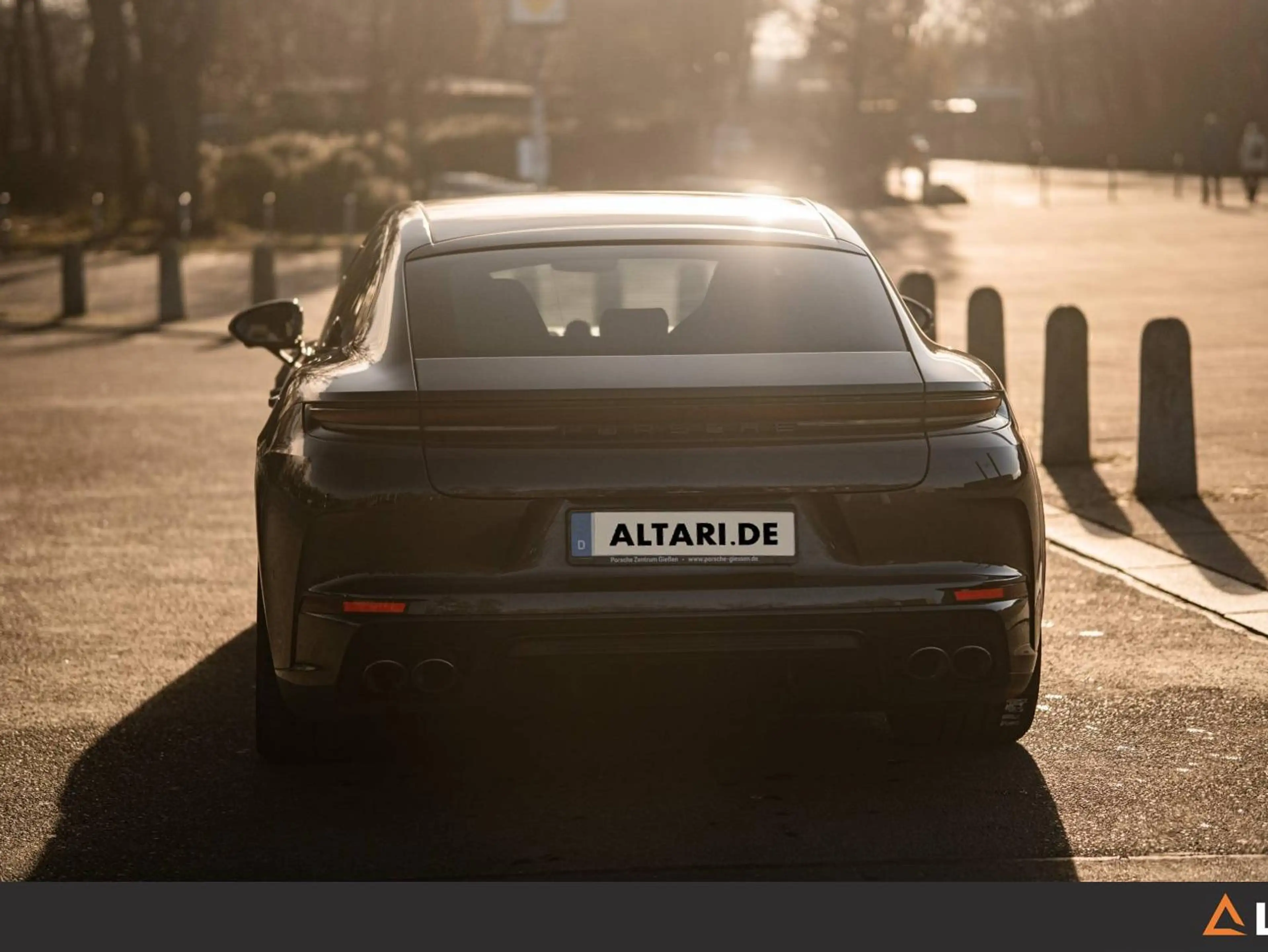 Porsche Panamera 4 E-Hybrid Sportabgas Panorama Sitzbelüftung — photo 7
