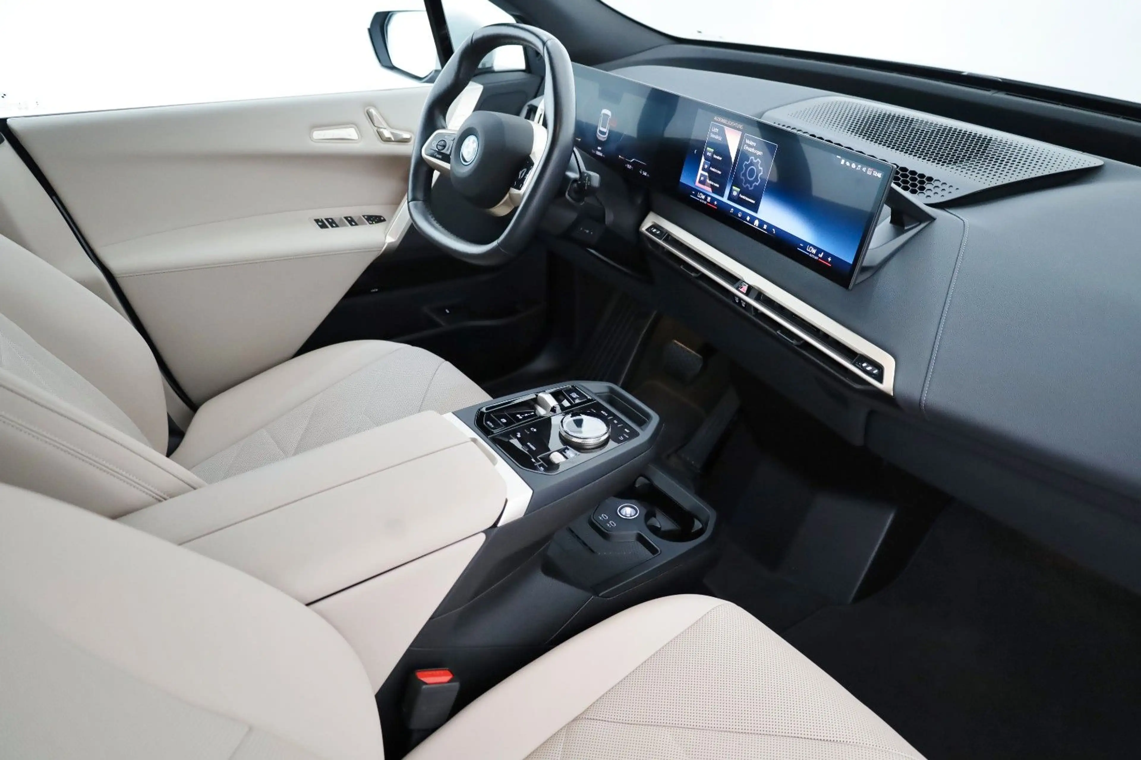 BMW iX 50, Wärmekomfort,HUD,Laser,360K.,Pano,AHK,+WR — photo 5