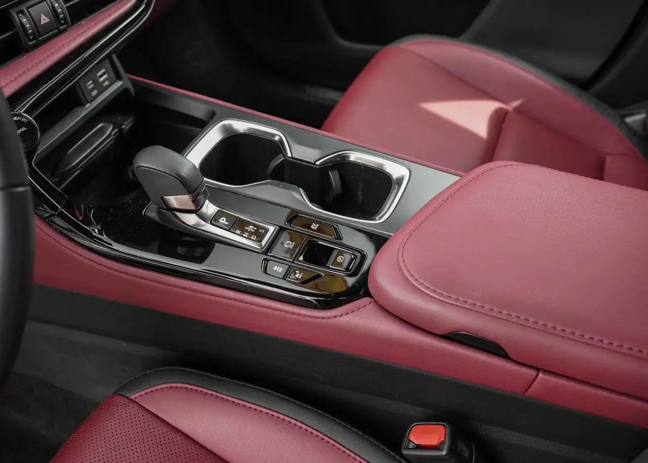 Lexus NX снимка Lexus NX