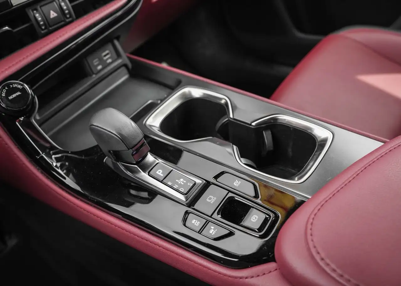 Lexus NX снимка Lexus NX