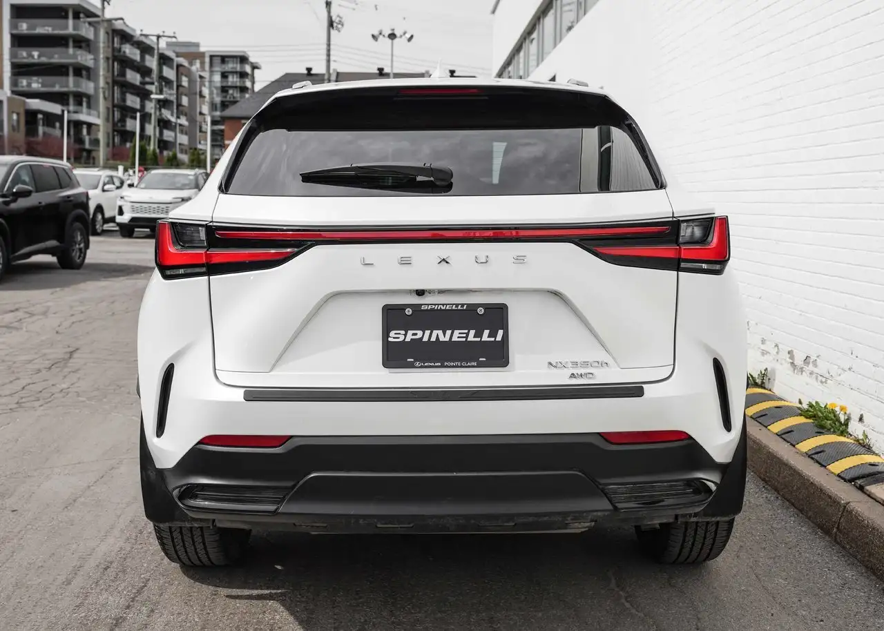Lexus NX снимка Lexus NX