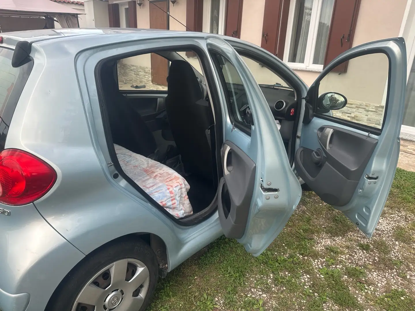 Toyota Aygo 5p 1.0 Blu/Azzurro - 2