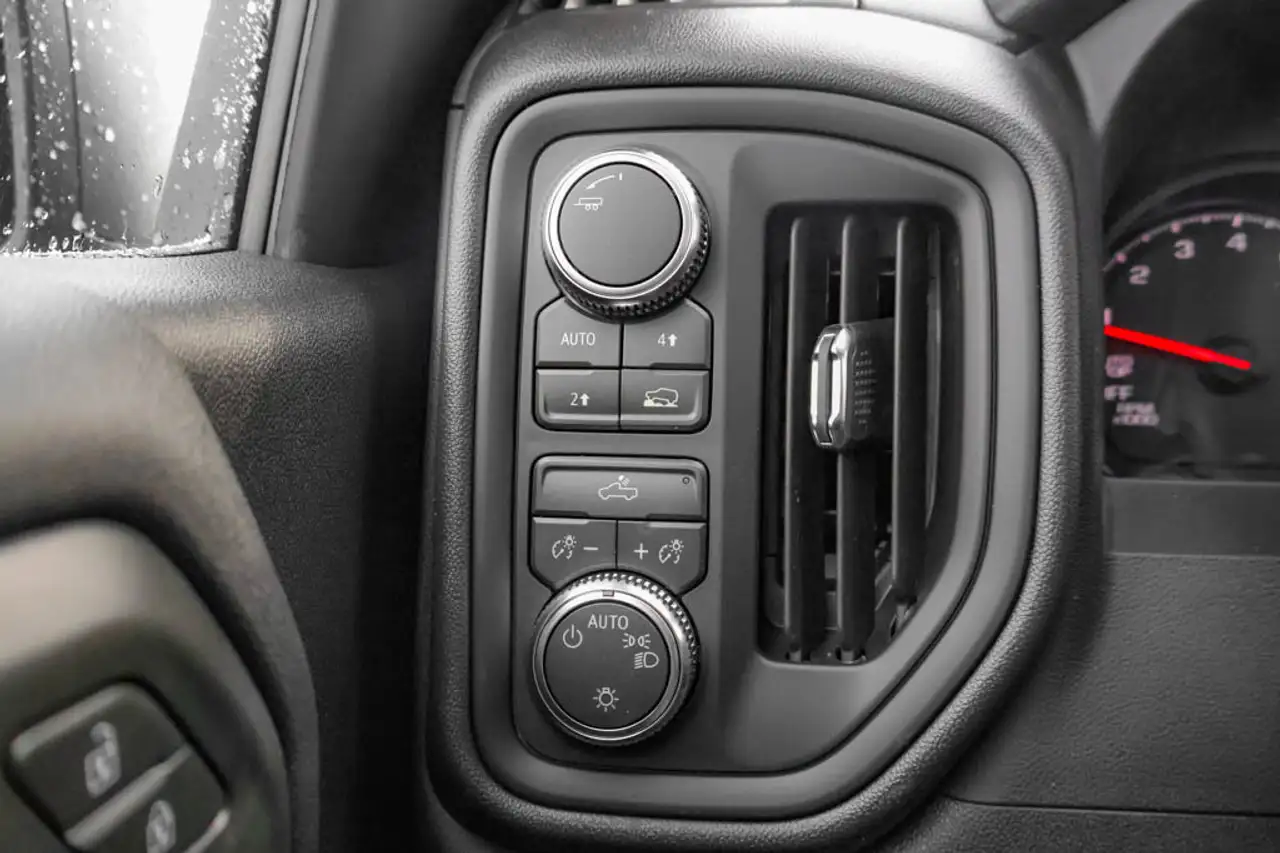GMC Sierra 1500 снимка GMC Sierra 1500