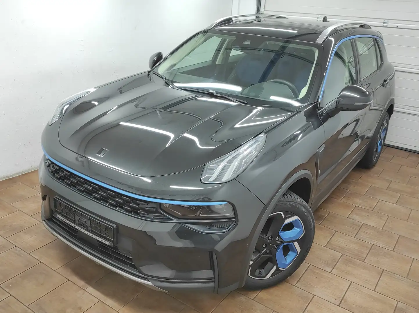 Lynk & Co 01 HEV HYBRID AUTOMATIK NAVI LED KLIMA KAMERA PANORAM Modrá - 2