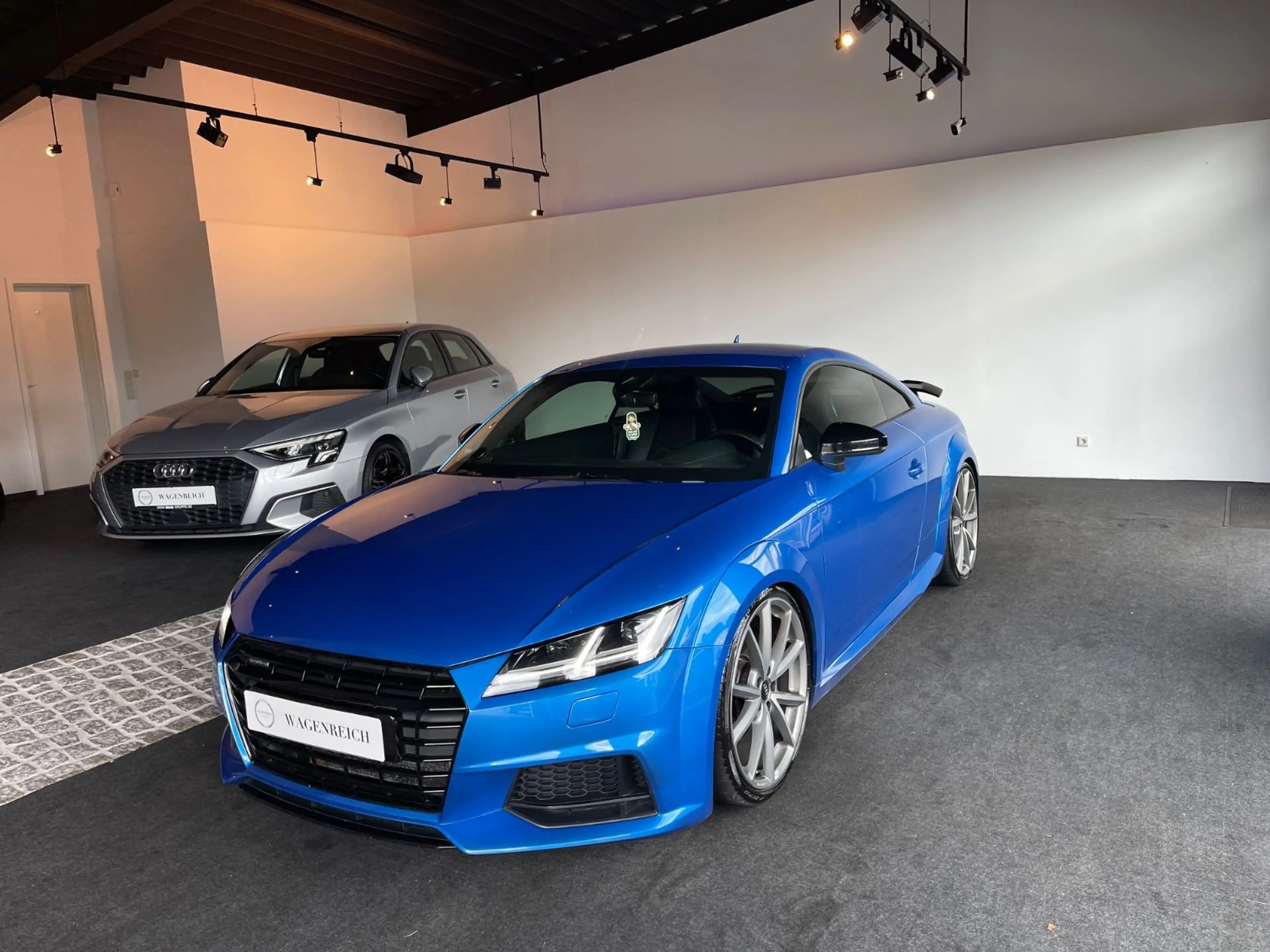 Audi TT Audi 8S 2.0 TFSI S line Competition | 313 — photo 3