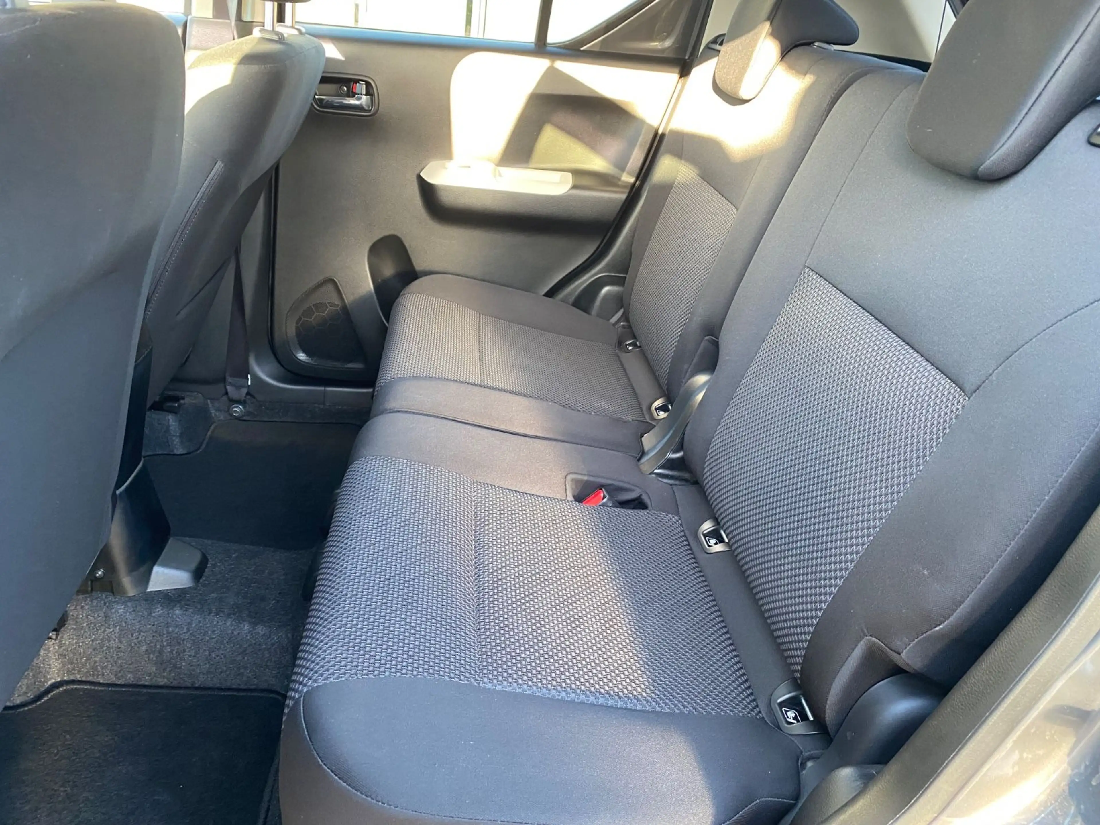 Suzuki Ignis Basic — photo 9
