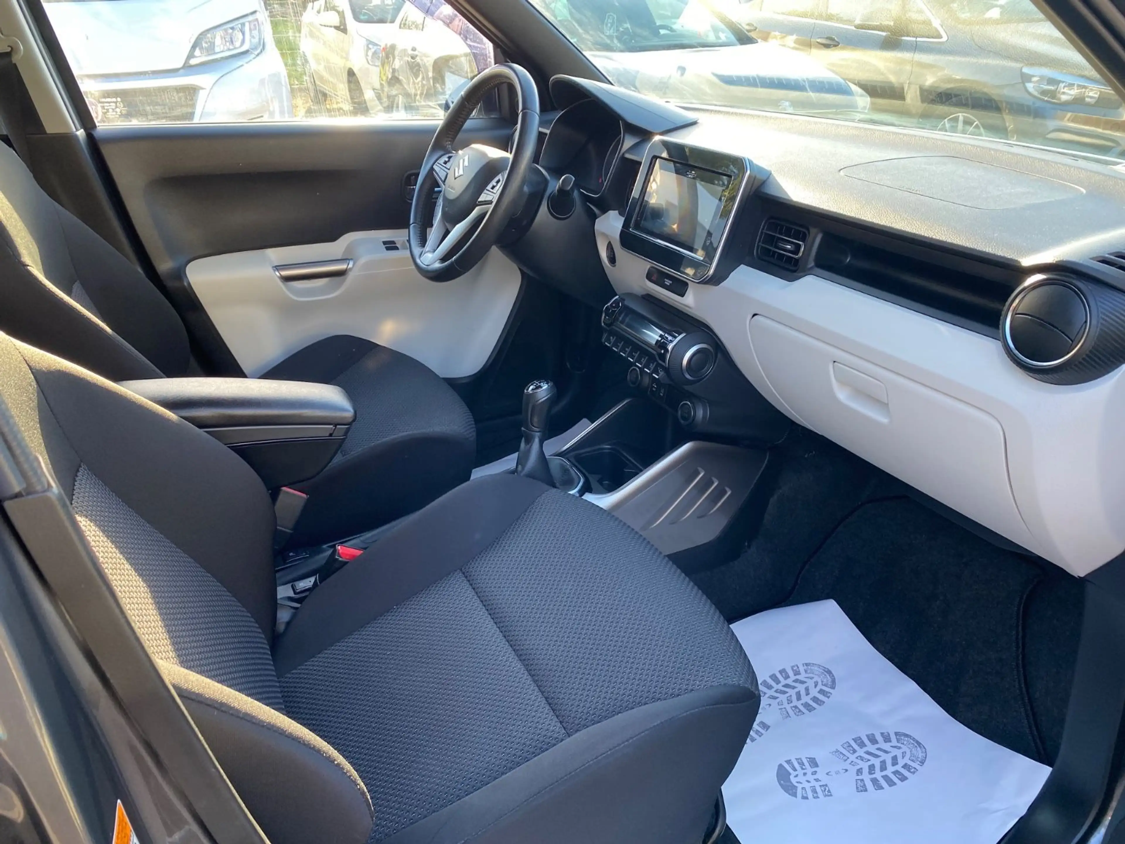 Suzuki Ignis Basic — photo 11