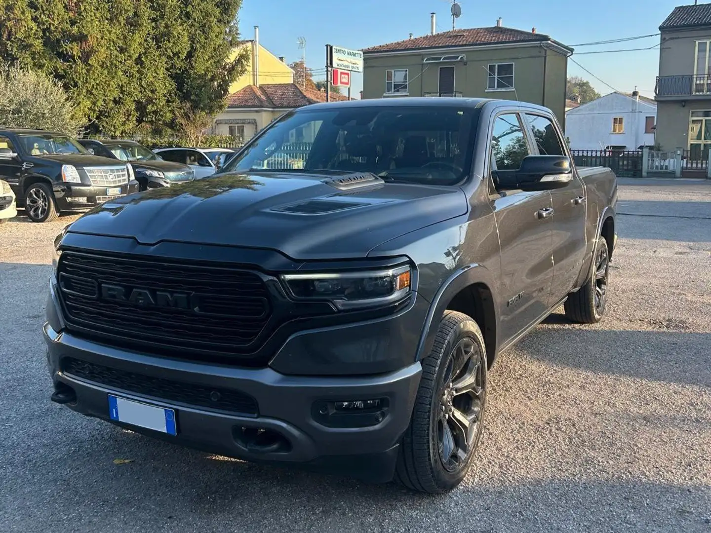 RAM 1500 RAM 1500 LIMITED NIGHT EDITION 5.7 - AUTOCARRO DE Grigio - 1