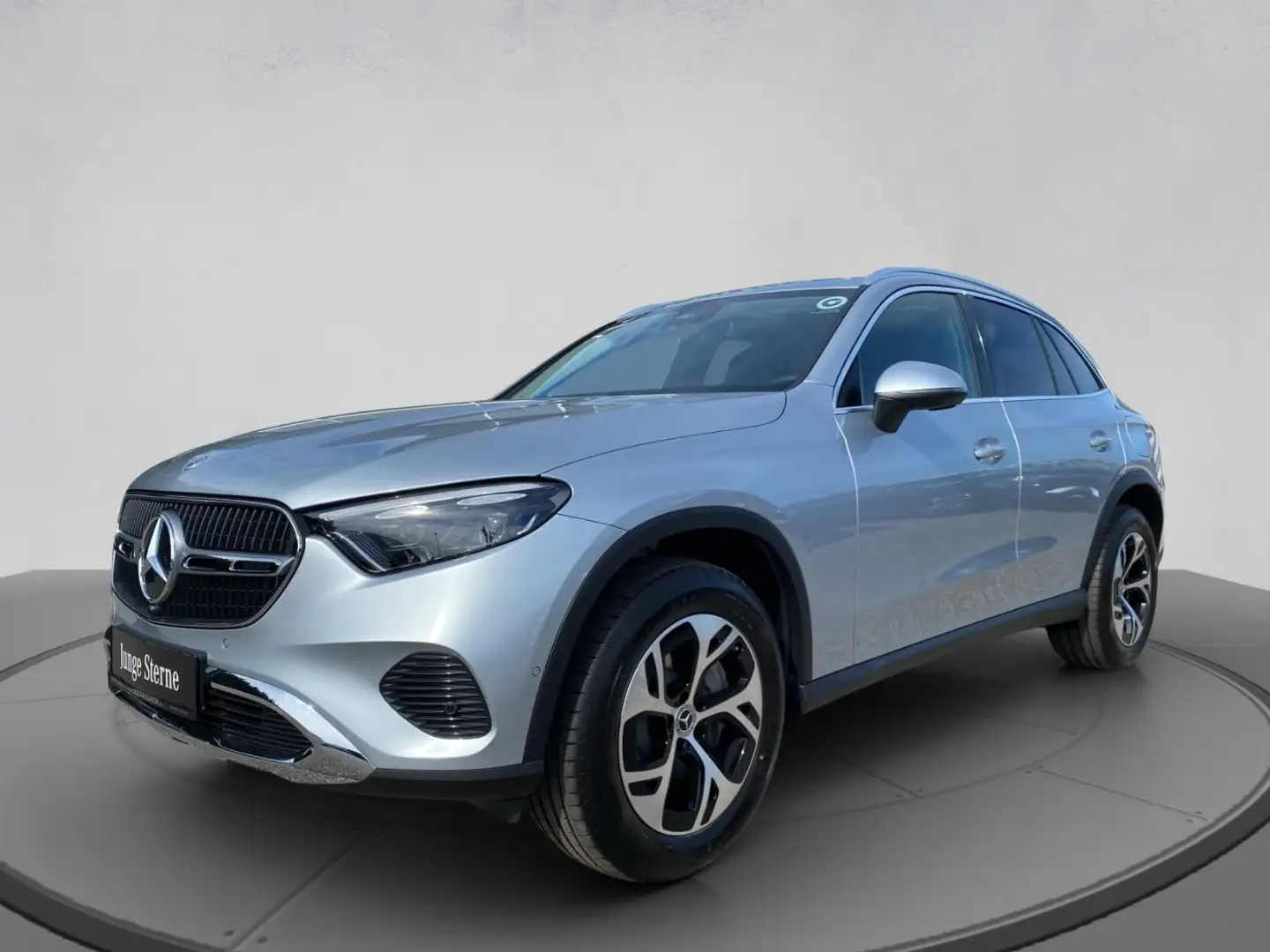 Mercedes-Benz GLC 300 de 4MATIC mit EQ Österreich-Edition Silber - 2