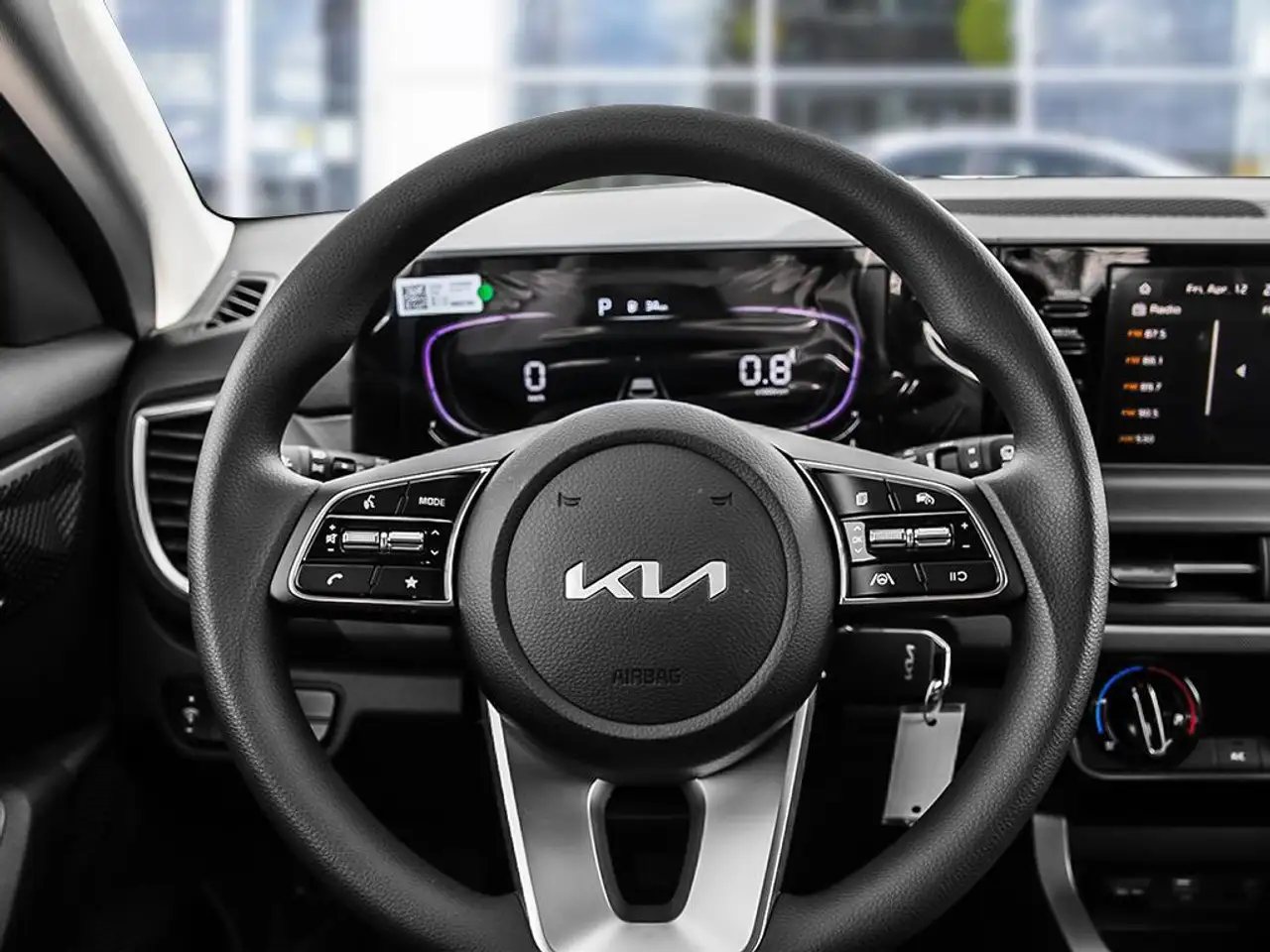 Kia Seltos снимка Kia Seltos