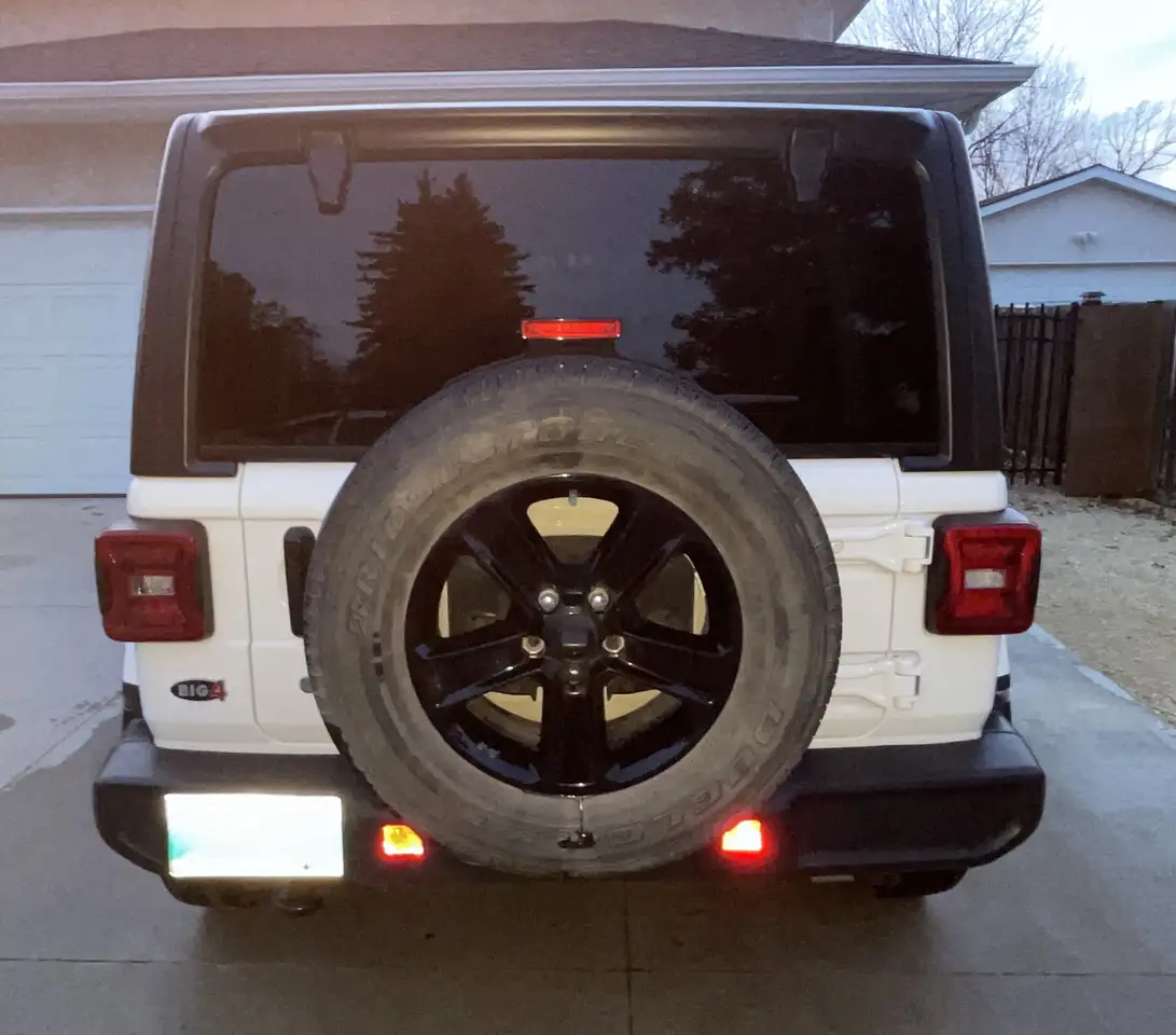 Jeep Wrangler photo Jeep Wrangler