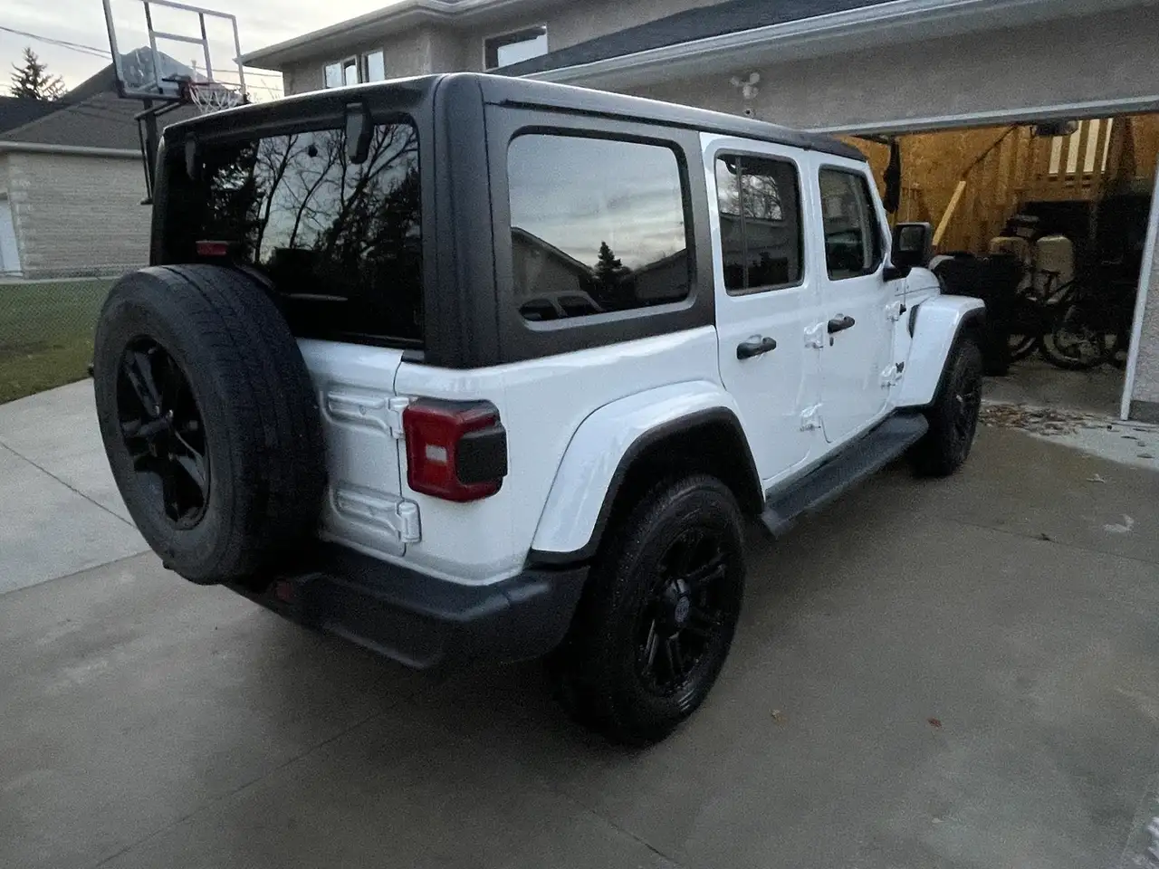 Jeep Wrangler photo Jeep Wrangler