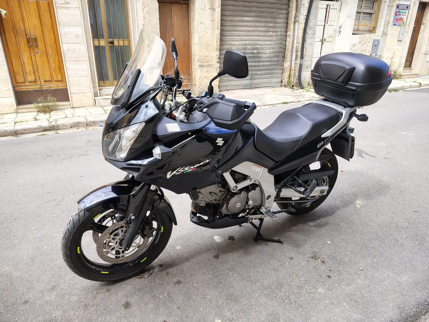 Suzuki V-Strom 650 Traveller Noir - 2