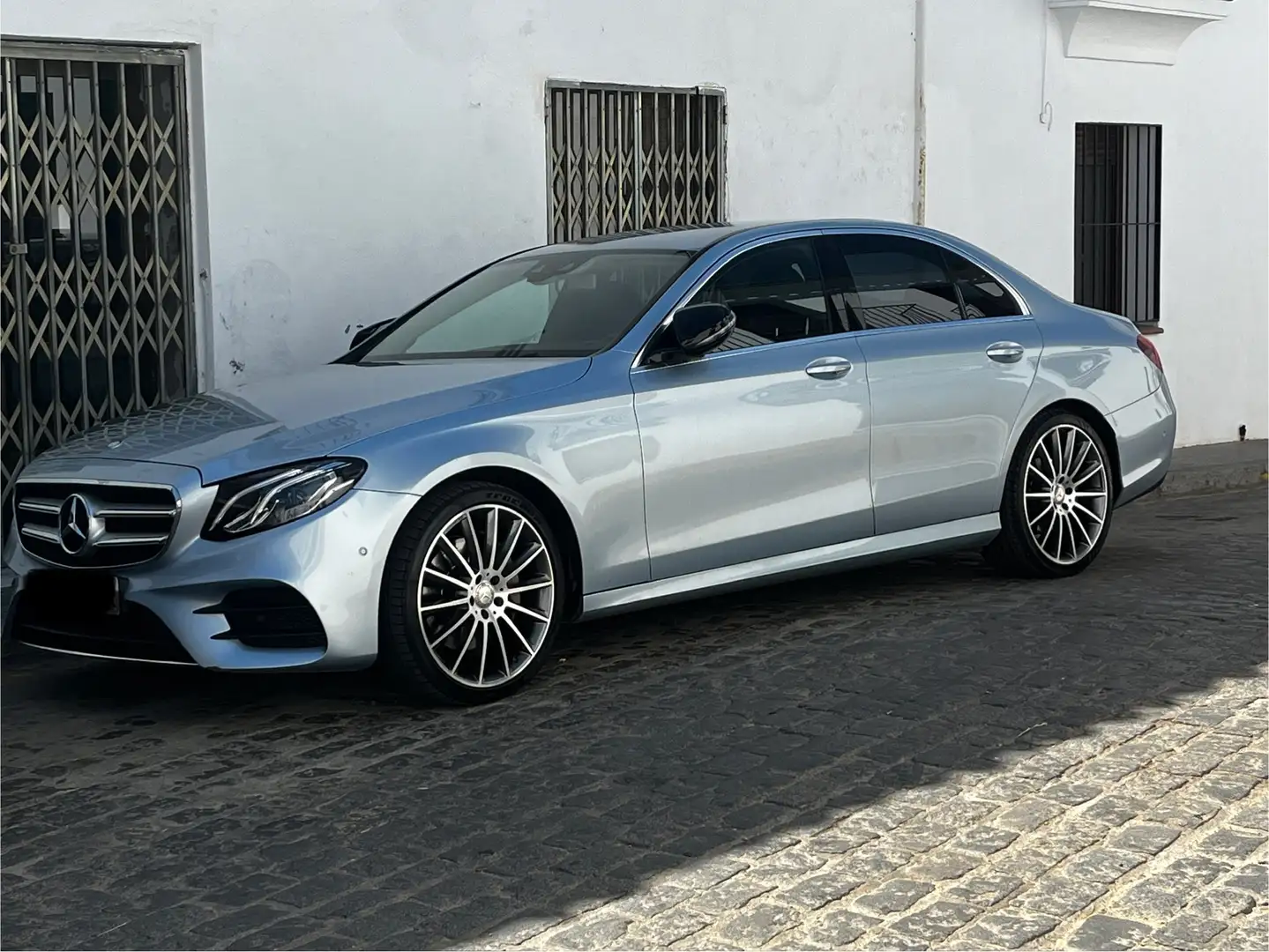 Mercedes-Benz E 220 E 220d 9G-Tronic 194 Plateado - 1