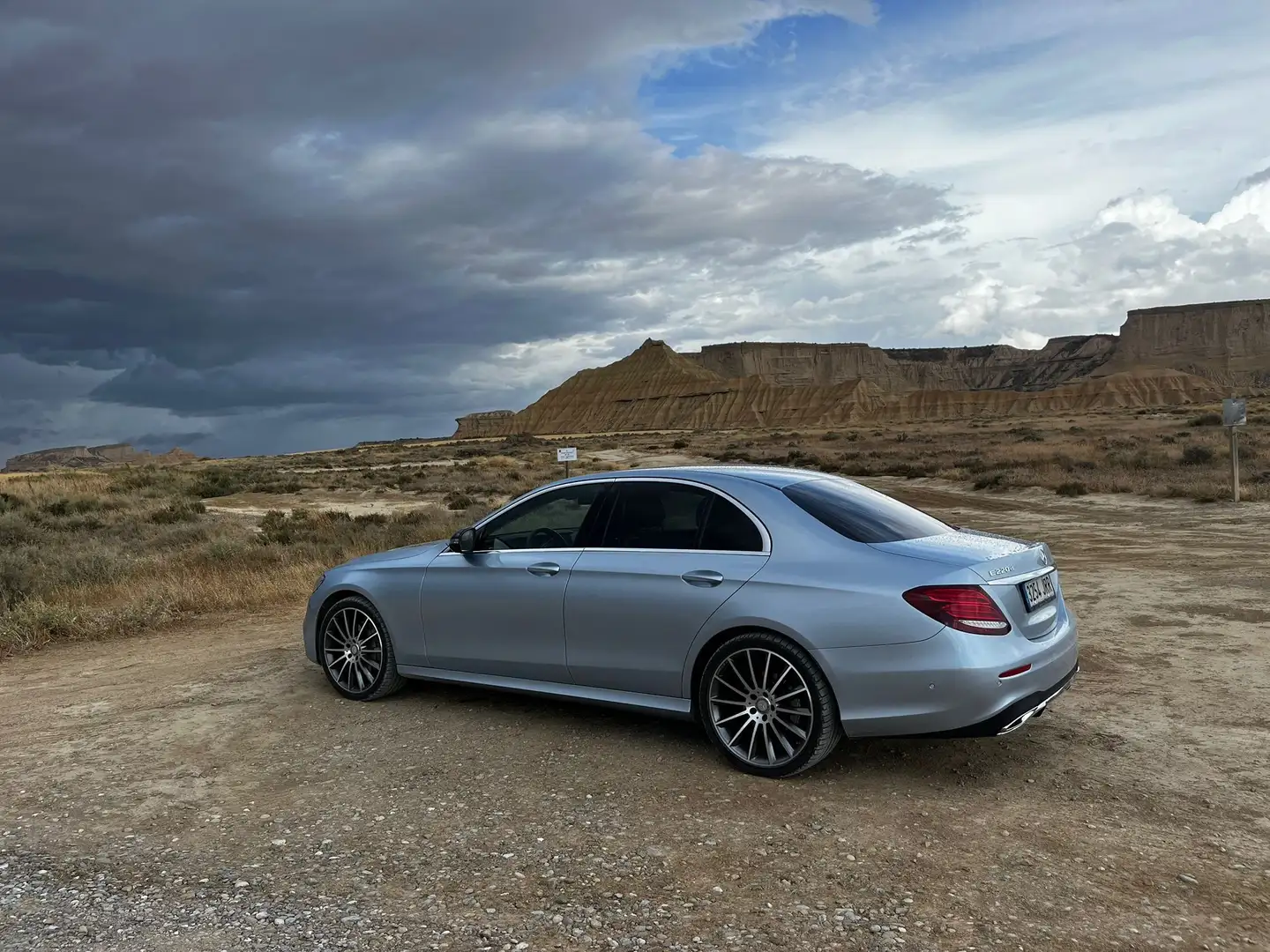 Mercedes-Benz E 220 E 220d 9G-Tronic 194 Plateado - 2