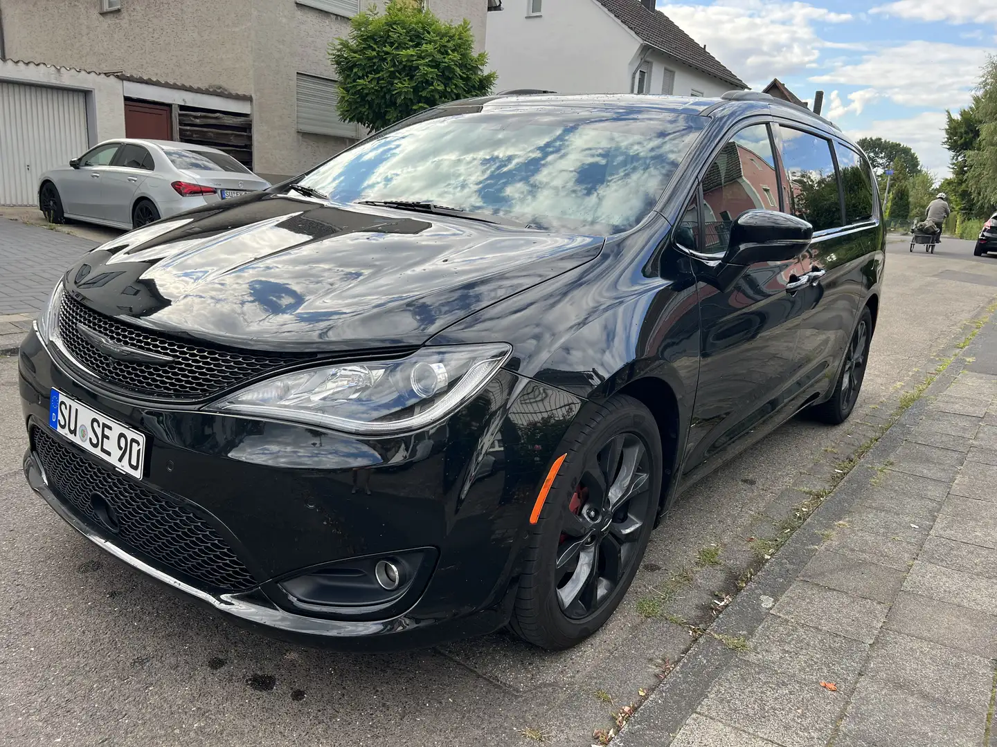 Chrysler Pacifica vollausstattung 20 zoll unfallfreı Fekete - 1