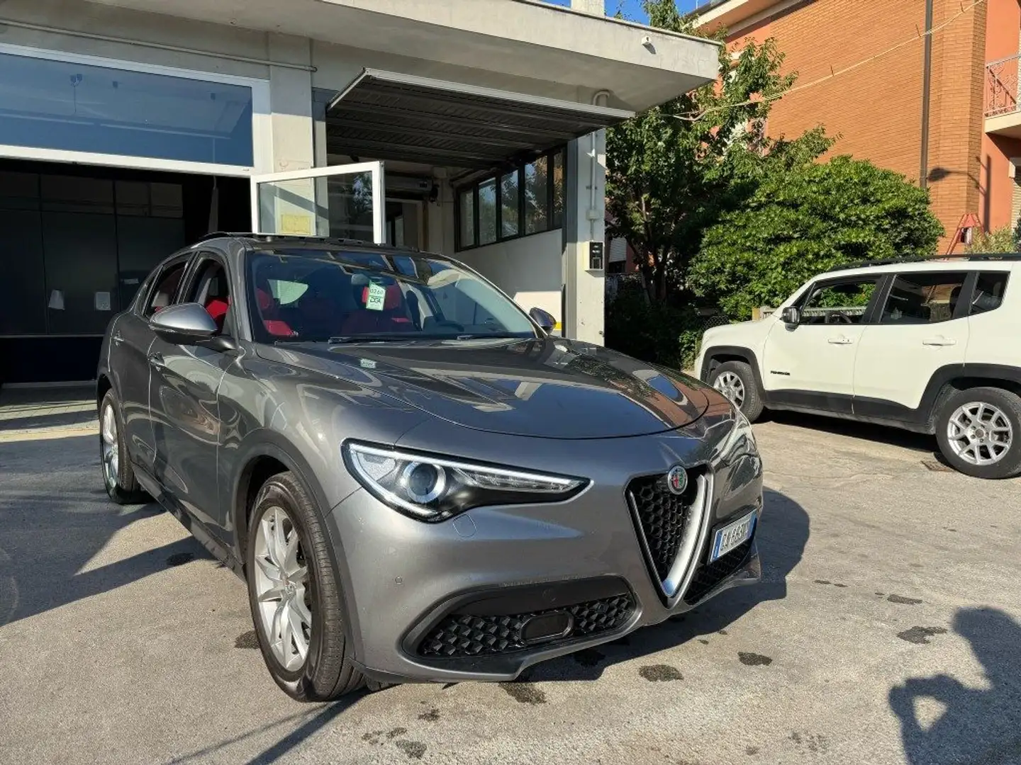 Alfa Romeo Stelvio PROMO FINANZIAMENTO 2.2 190 CV AT8 RWD Executive Grigio - 1