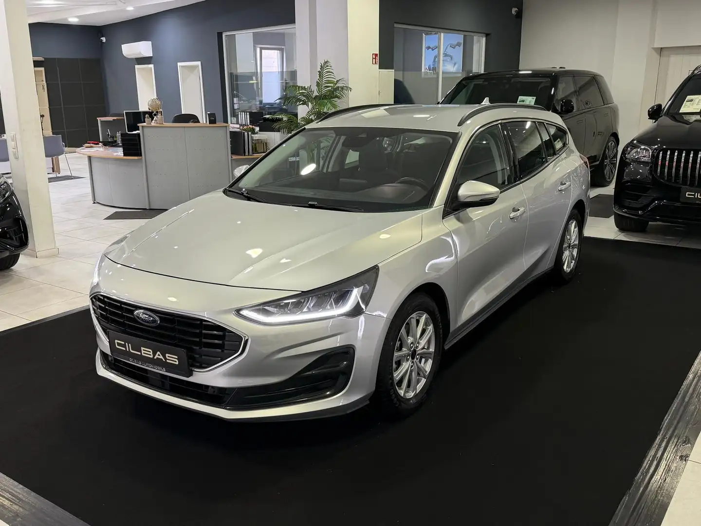 Ford Focus 1.5 TDCi Cool & Connect*NAVI*KAMERA*LED* Argent - 1
