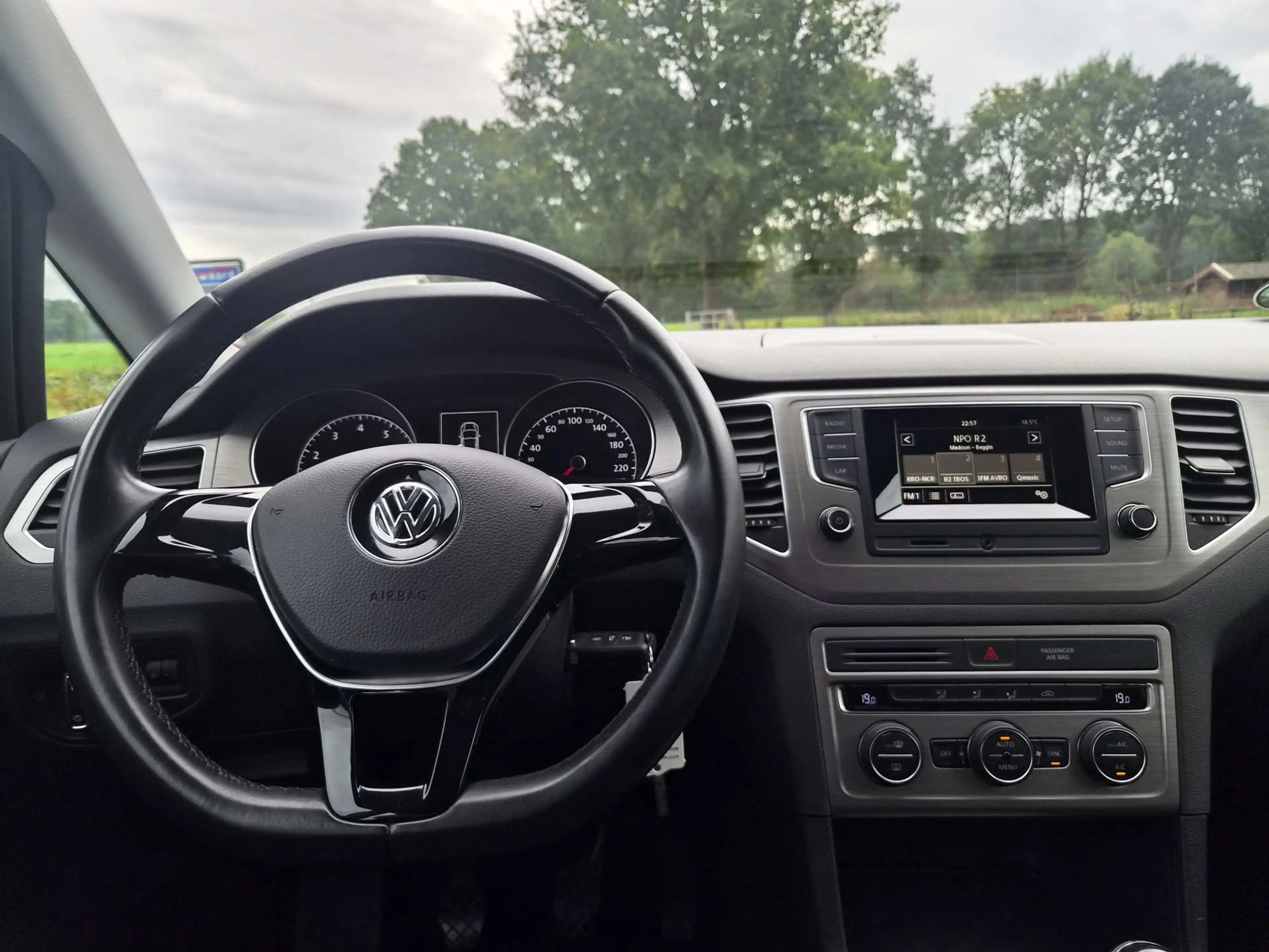 Volkswagen Golf Sportsvan 1.4 TSI Comfortline dealer ond. met trekhaak — photo 11